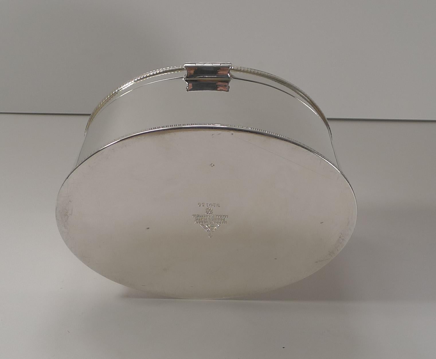 Early 20th Century Smart Mappin & Webb Silver Plated Biscuit Box c.1900
