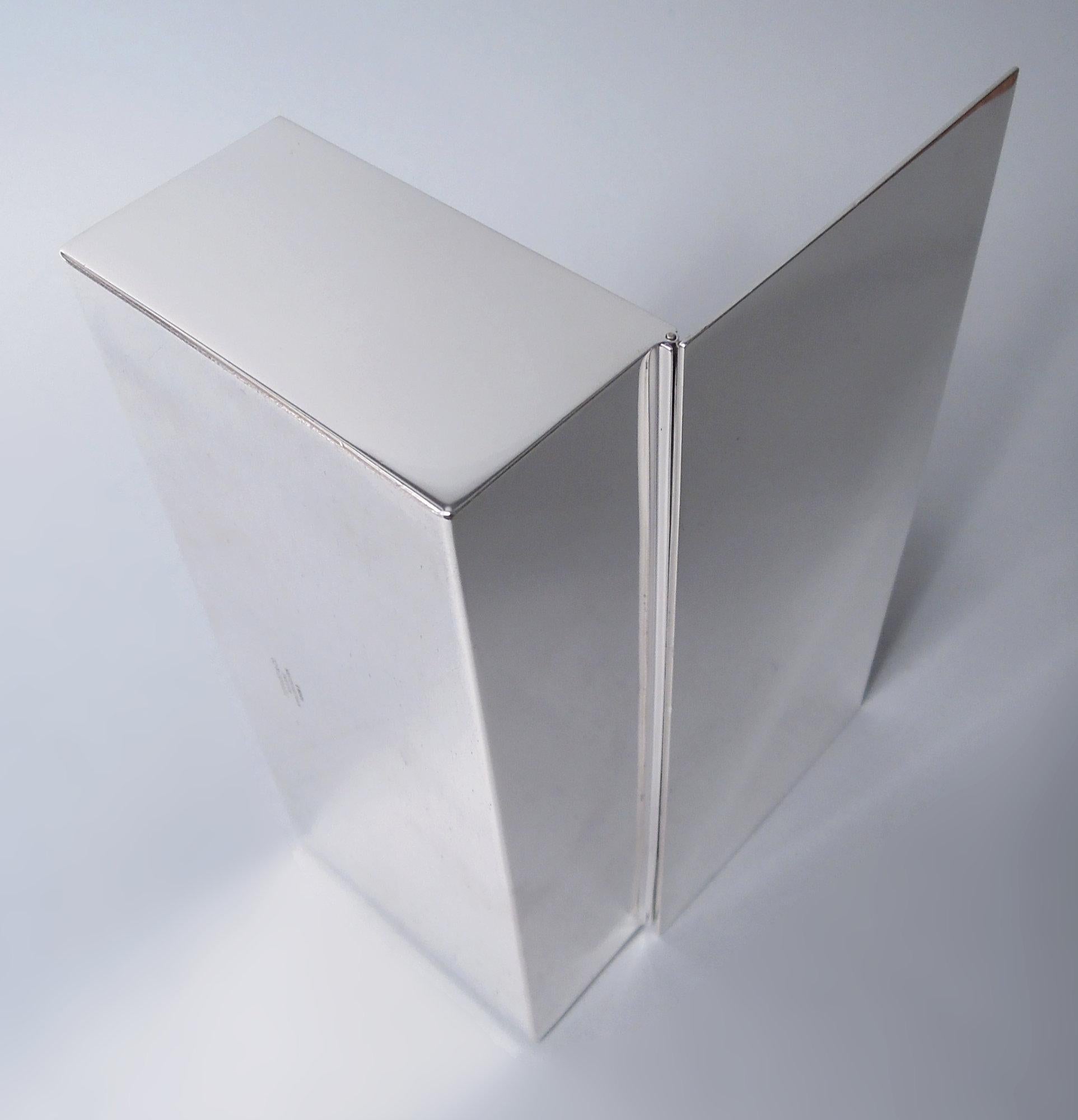 Smart & Moderne amerikanische Schreibtischschachtel aus Sterlingsilber von Tiffany im Angebot 3