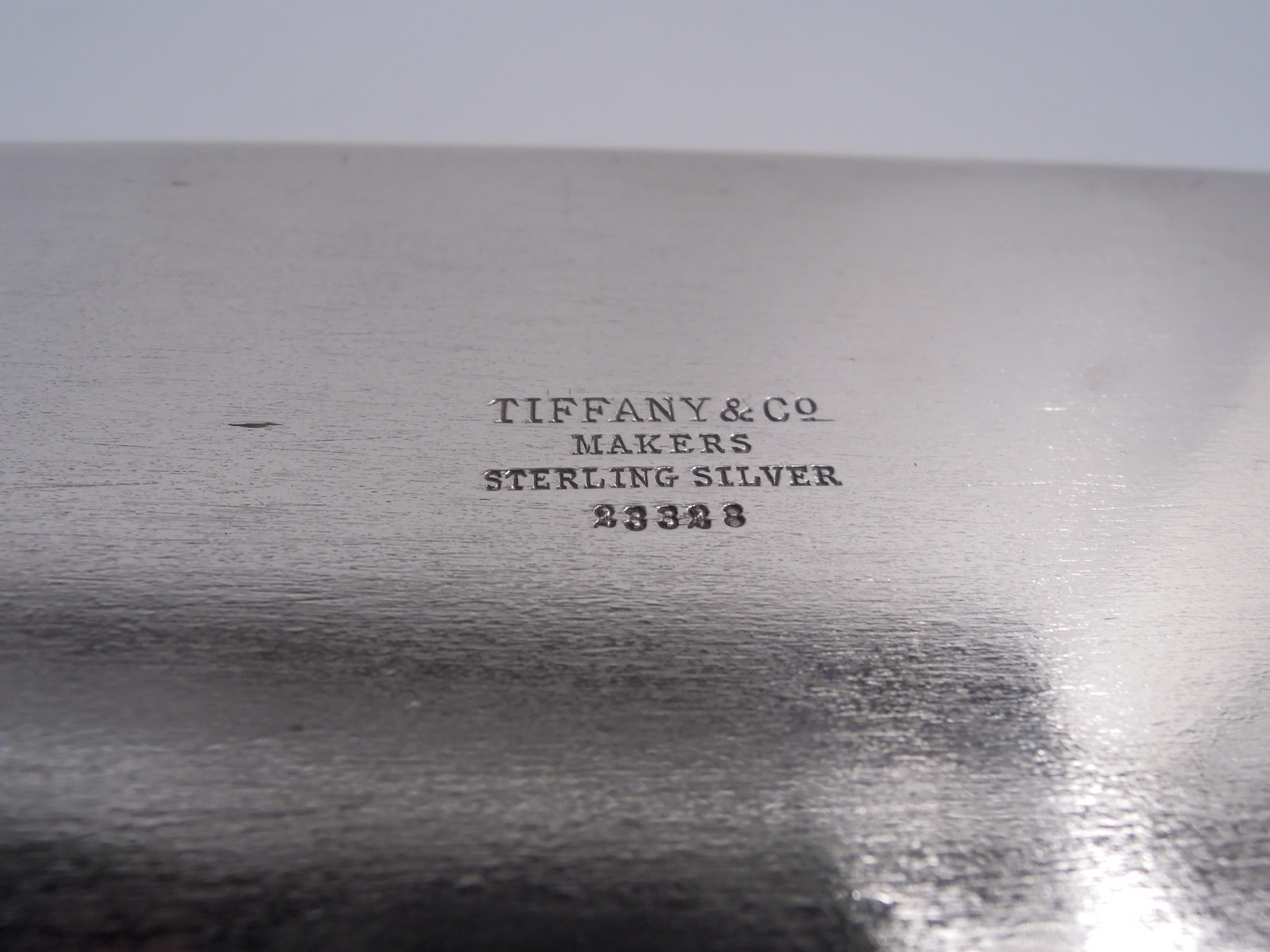 Smart & Moderne amerikanische Schreibtischschachtel aus Sterlingsilber von Tiffany im Angebot 4