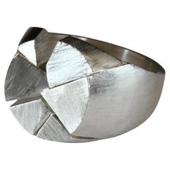 Anello con sigillo in argento "Smashed
