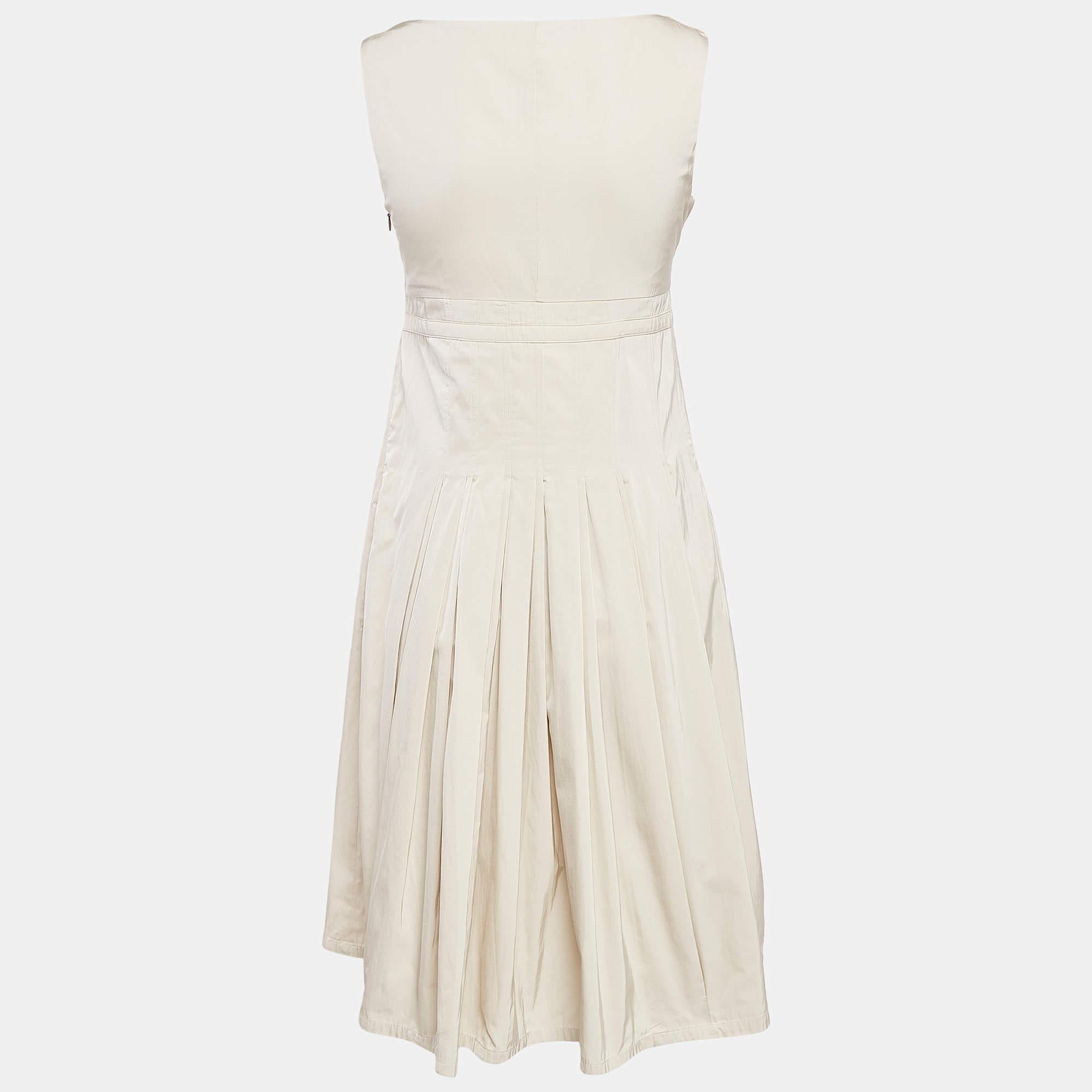 Experience the joy of expert tailoring with this designer dress for women. Meticulously made it offers a flawless fit and luxe details ensuring unmatched comfort. This beautiful creation will elevate your style effortlessly.