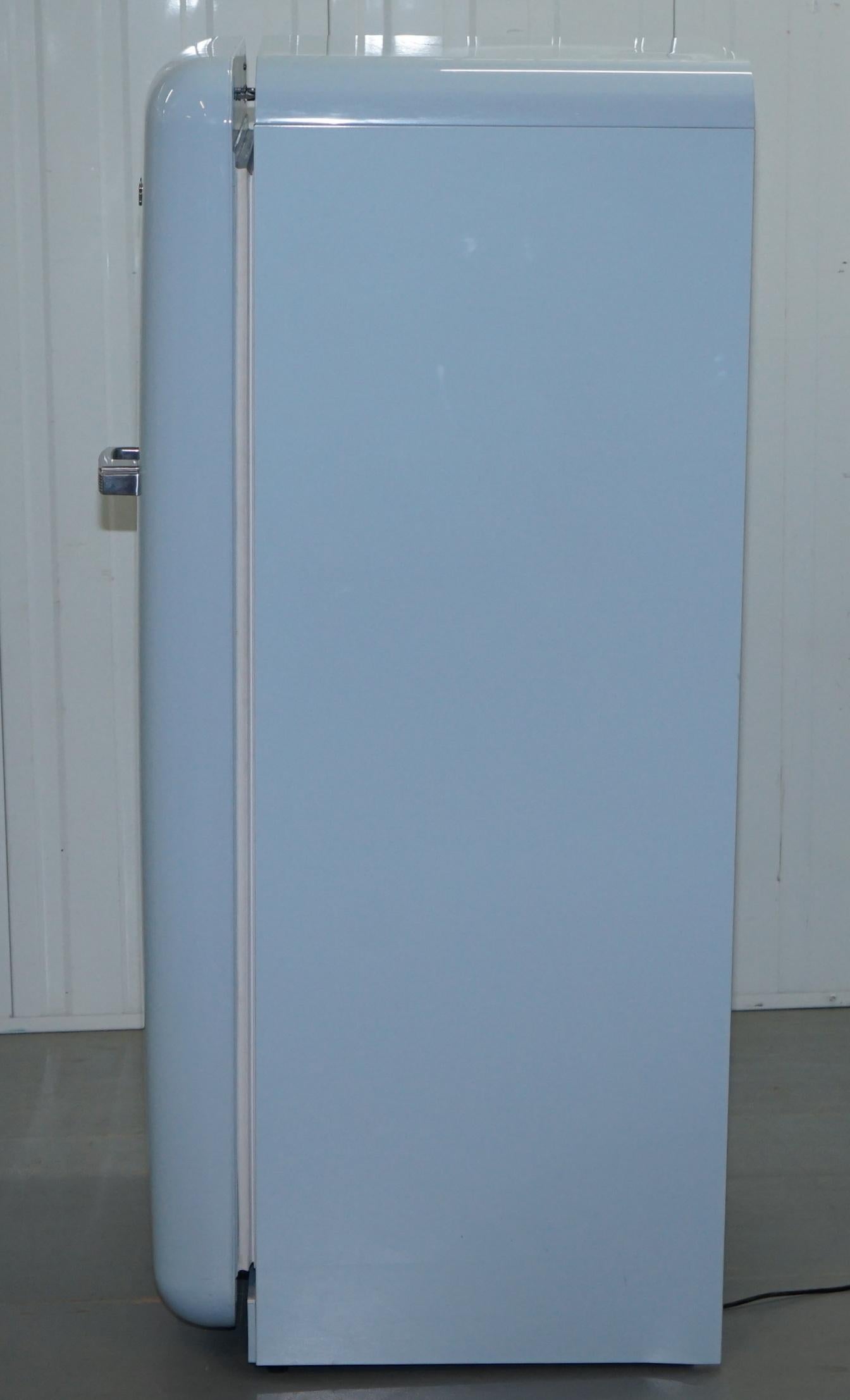 Unknown Smeg Pastel Blue Fab 28l Fridge Freezer Stunning Classic American