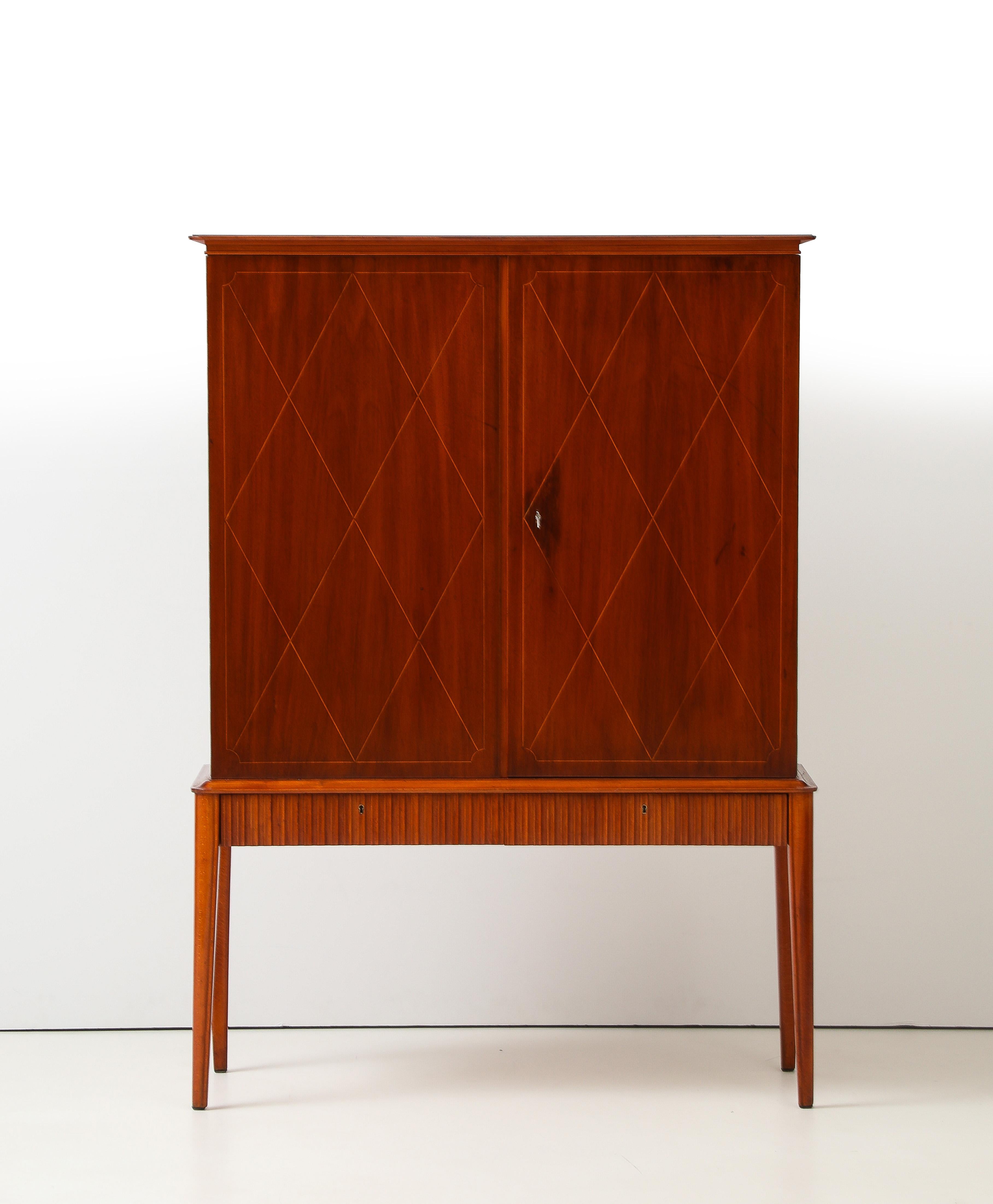 SMF Svenska Möbelfabriken Bodafors Cabinet, CIRCA ANNI 40 in vendita 10