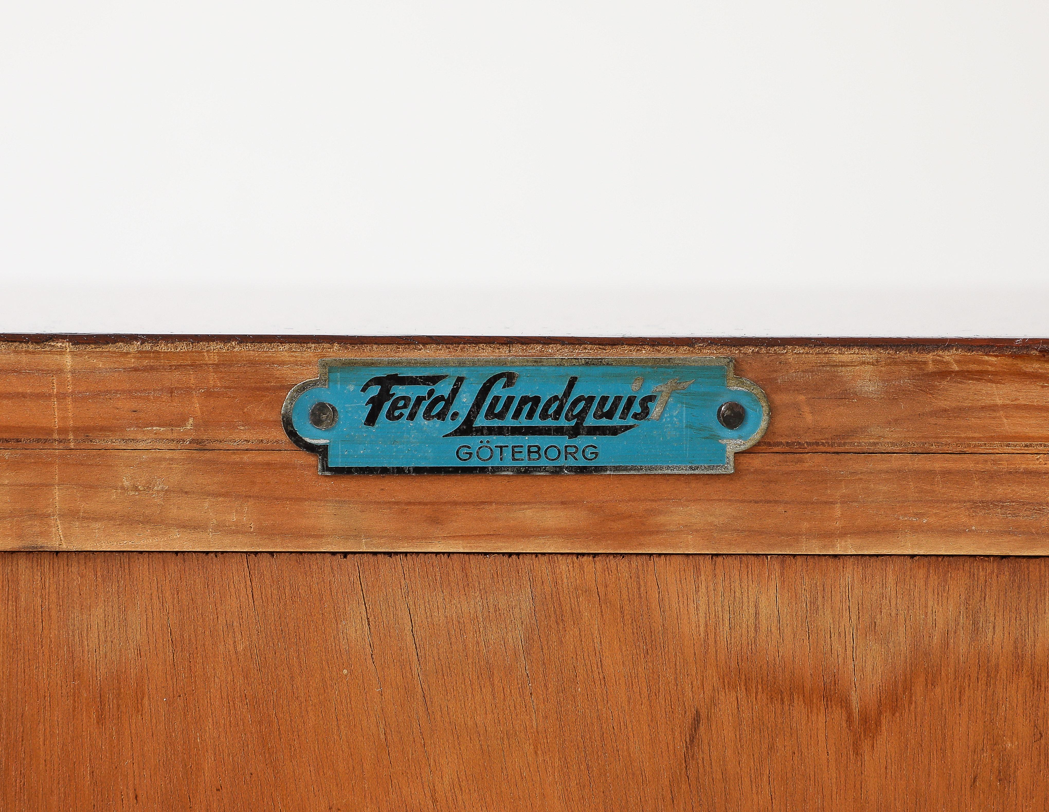 SMF Svenska Möbelfabriken Bodafors Cabinet, CIRCA ANNI 40 in vendita 1