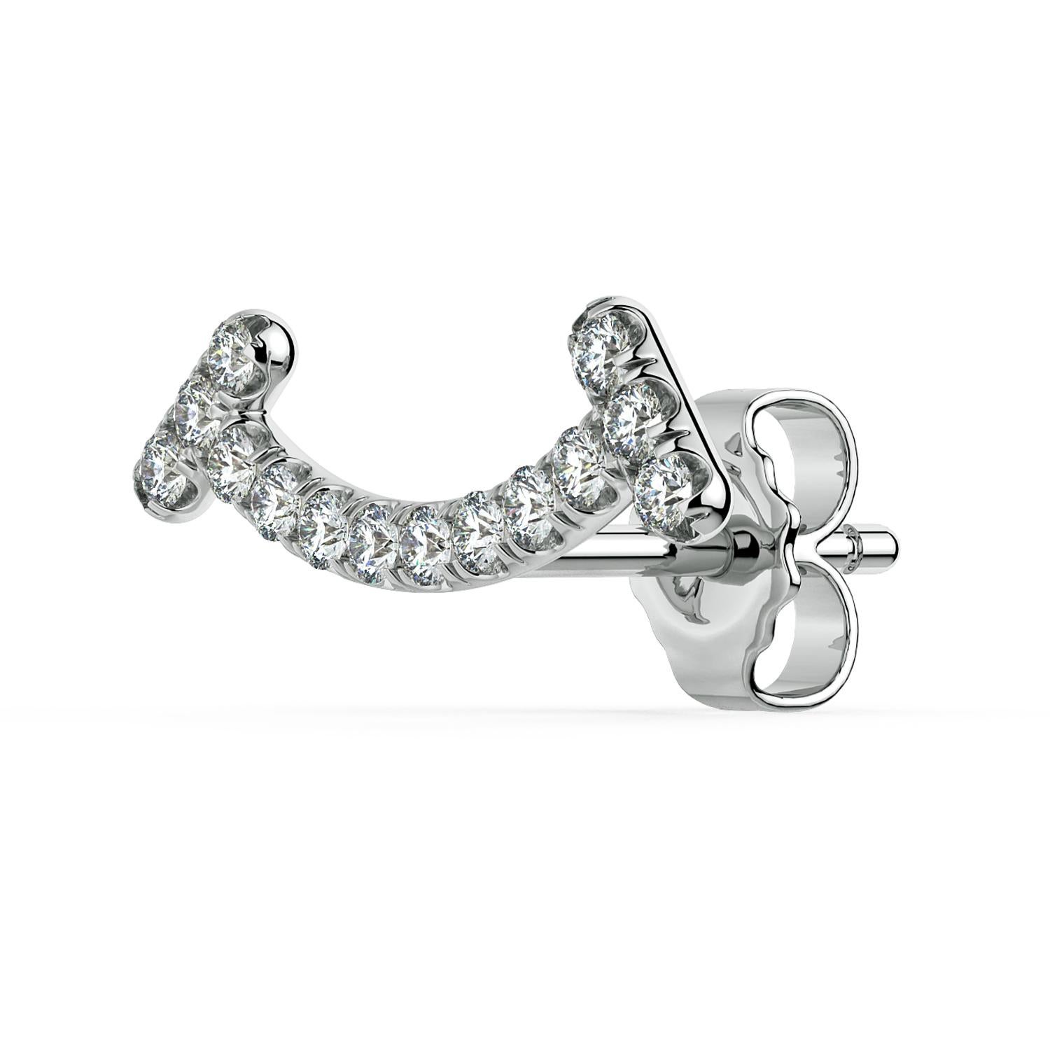 Smile Diamonds Earrings in 14k White Gold In New Condition For Sale In Los Angeles, CA