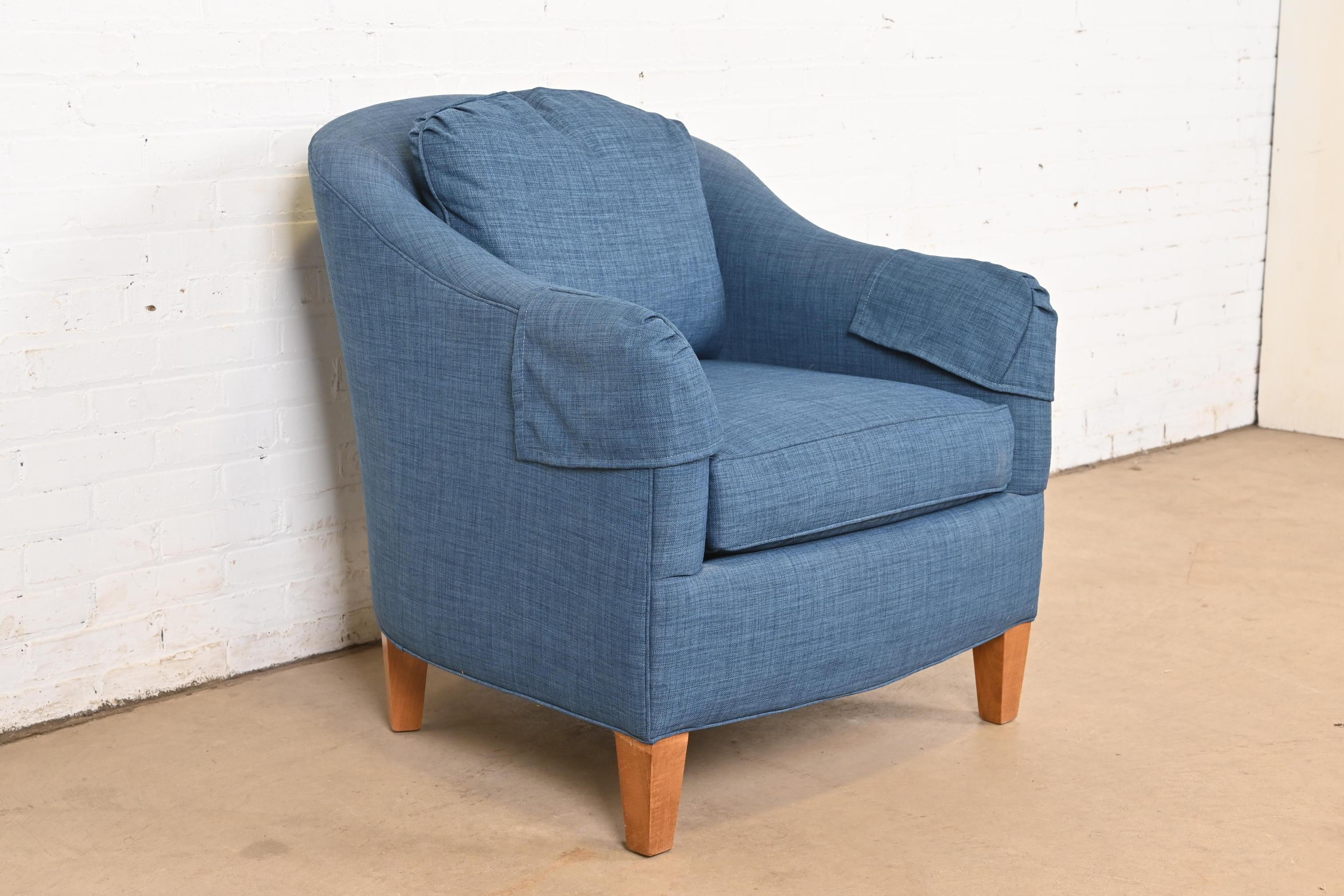 Smith Brothers Zeitgenössischer gepolsterter Sessel aus blauem Tweed im Angebot 4