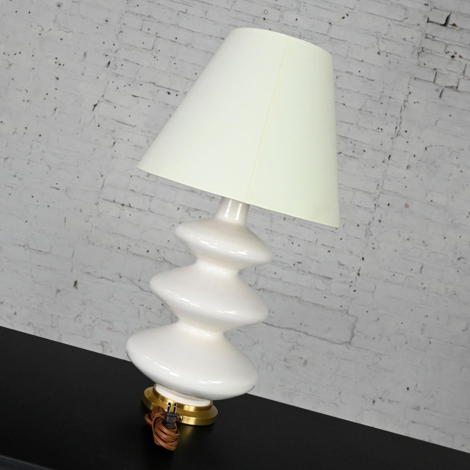 Modern Smith Ivory Table Lamp Brass Details Christopher Spitzmiller for Visual Comfort