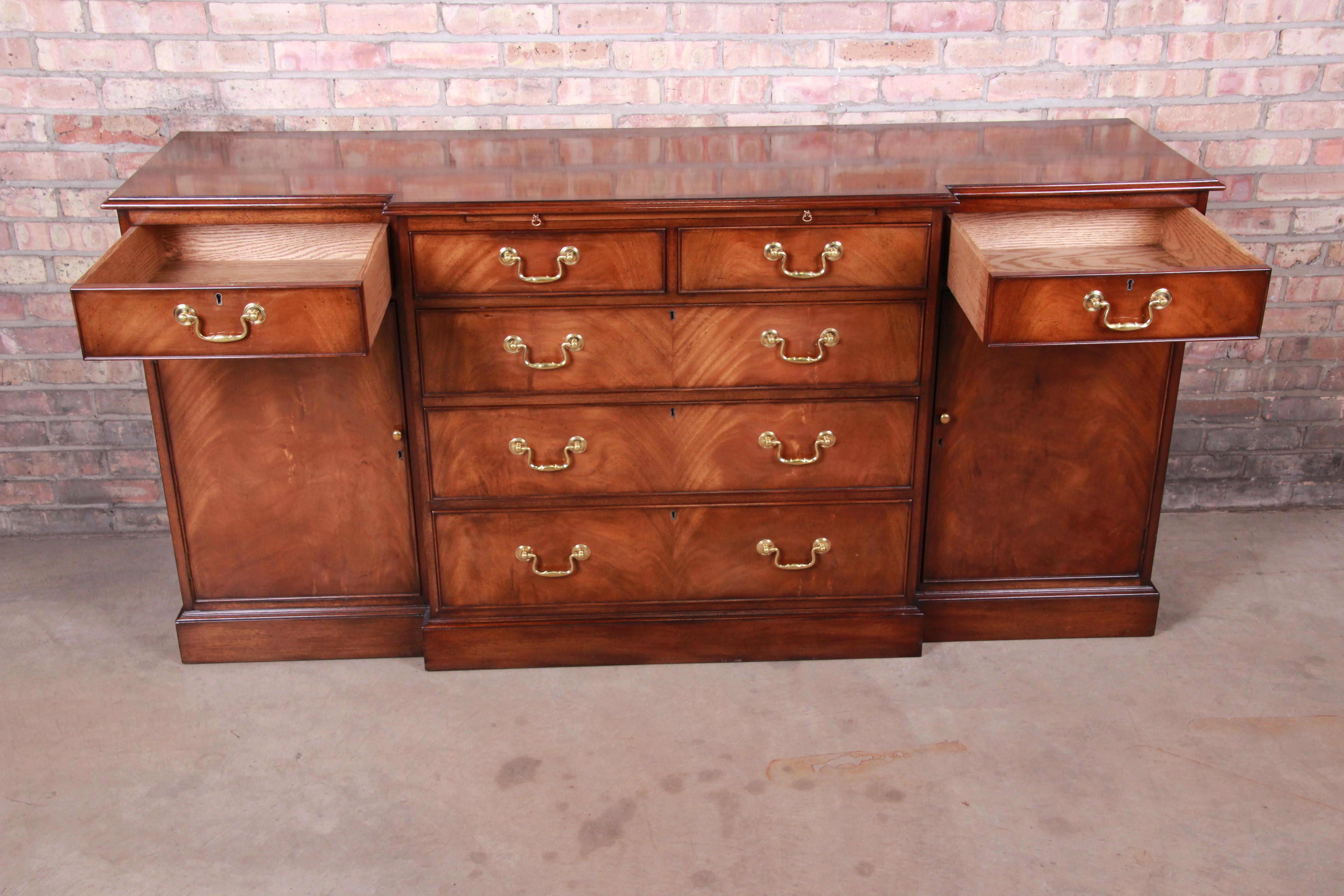 Smith & Watson Georgian Flame Mahogany Sideboard Credenza or Bar Cabinet 6