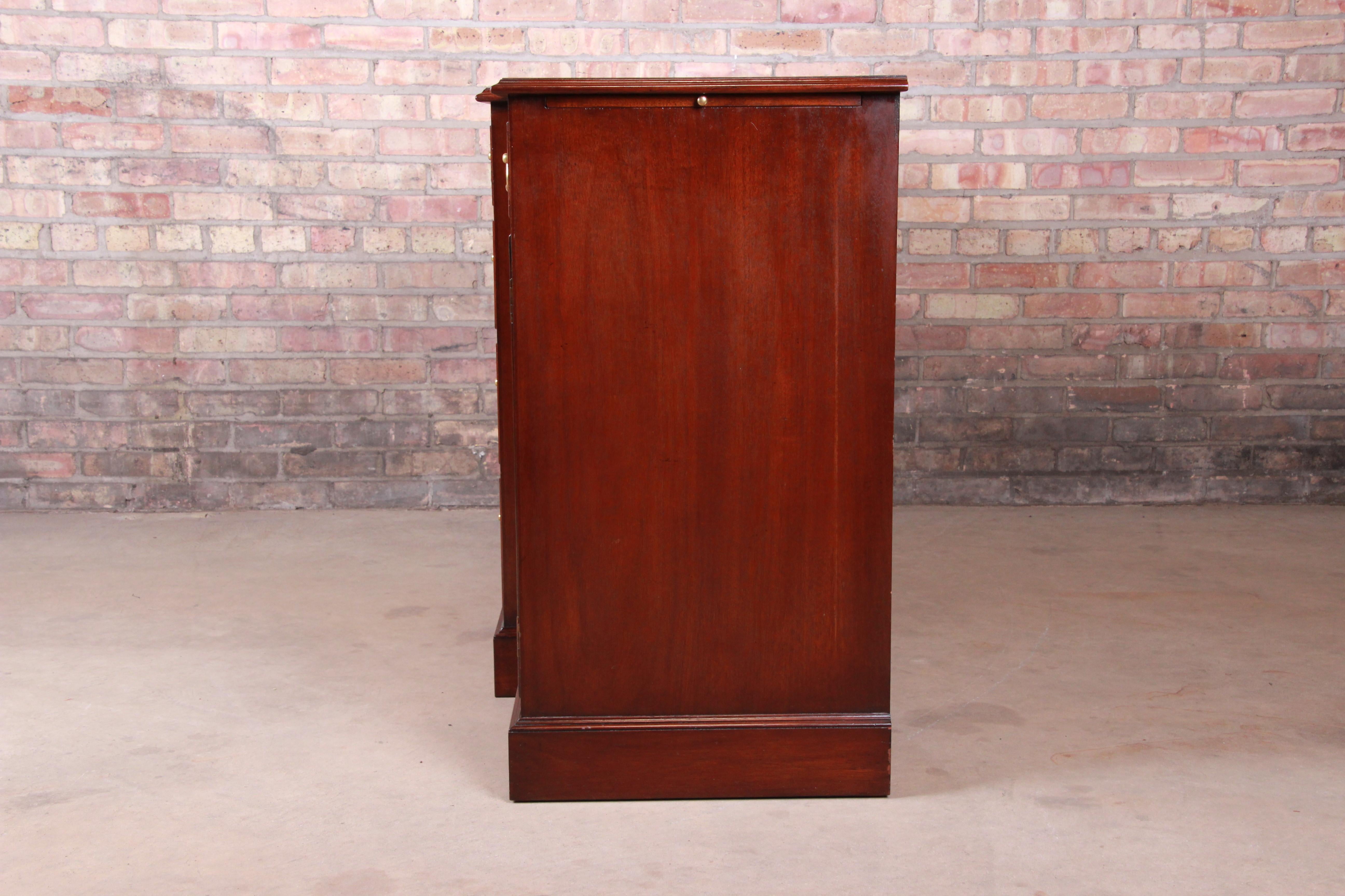 Smith & Watson Georgian Flame Mahogany Sideboard Credenza or Bar Cabinet 11