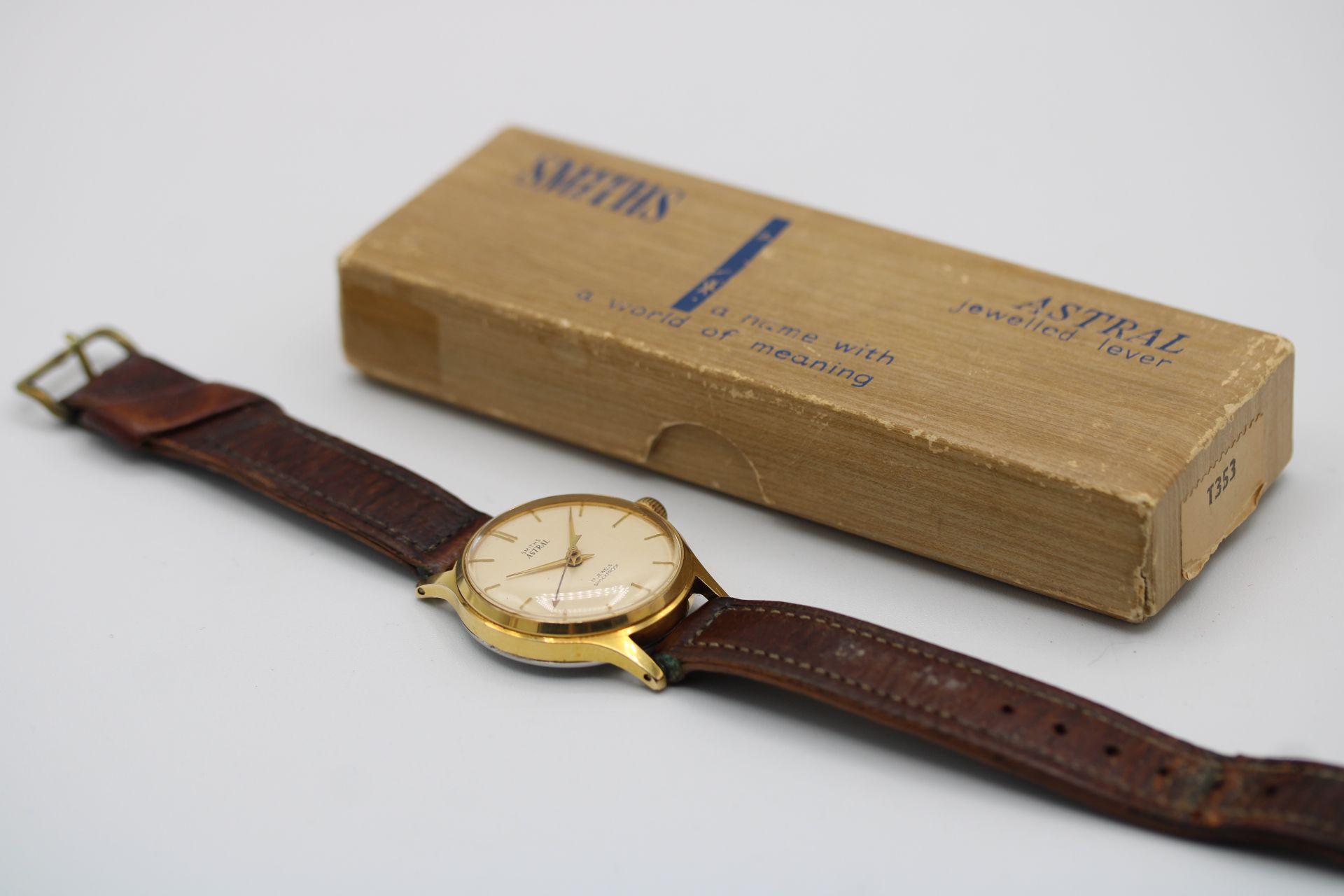 Smith's Astral In Good Condition In London, GB