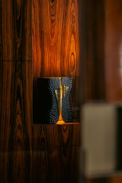 Lampada da tavolo “Mosaïque” in pasta di vetro color oro fumé di Studio Karen B
