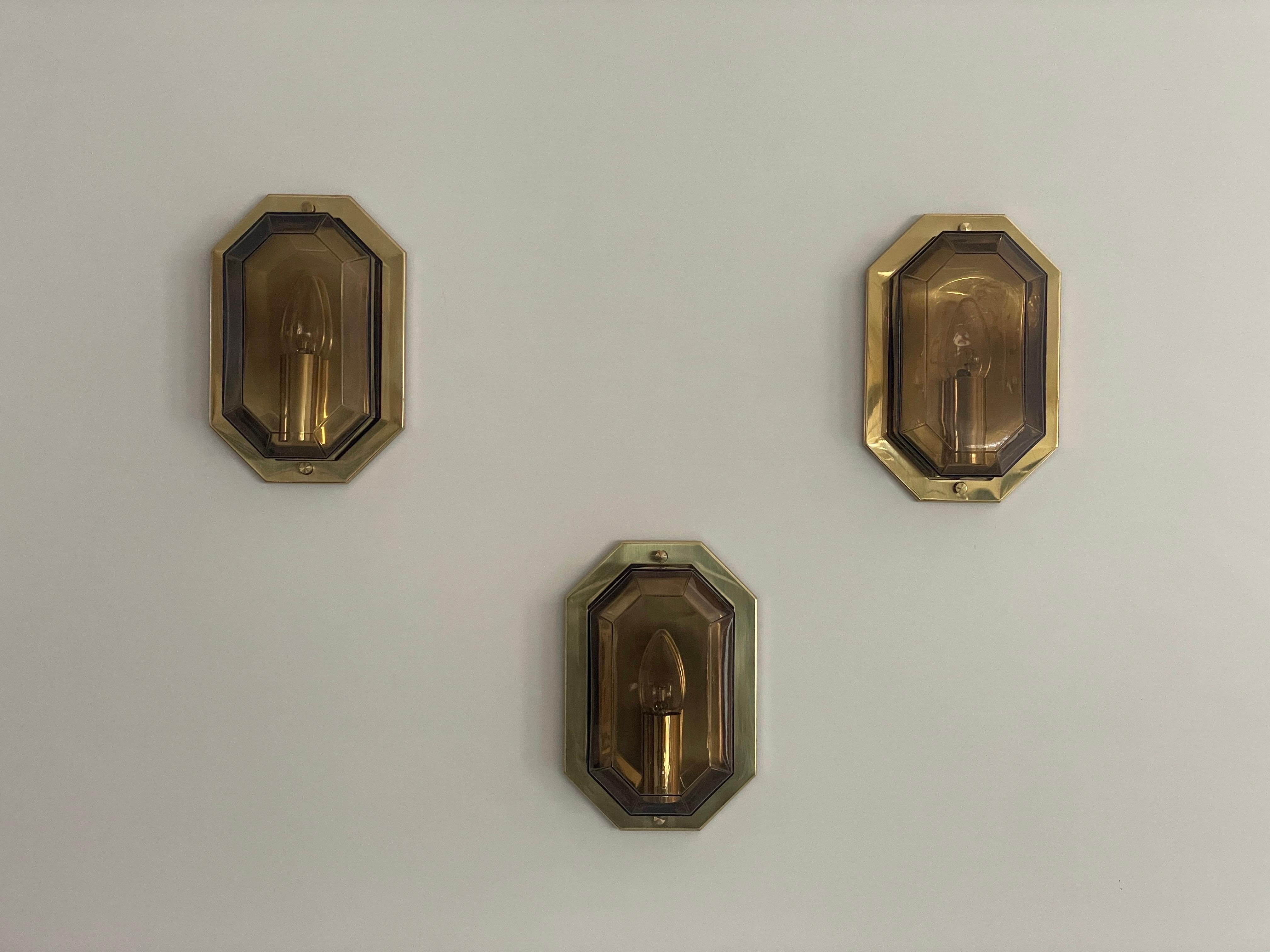 Juego de 3 apliques de cristal ahumado y latón de Limburg, años 60, Alemania en Excelente estado para la venta en Hagenbach, DE