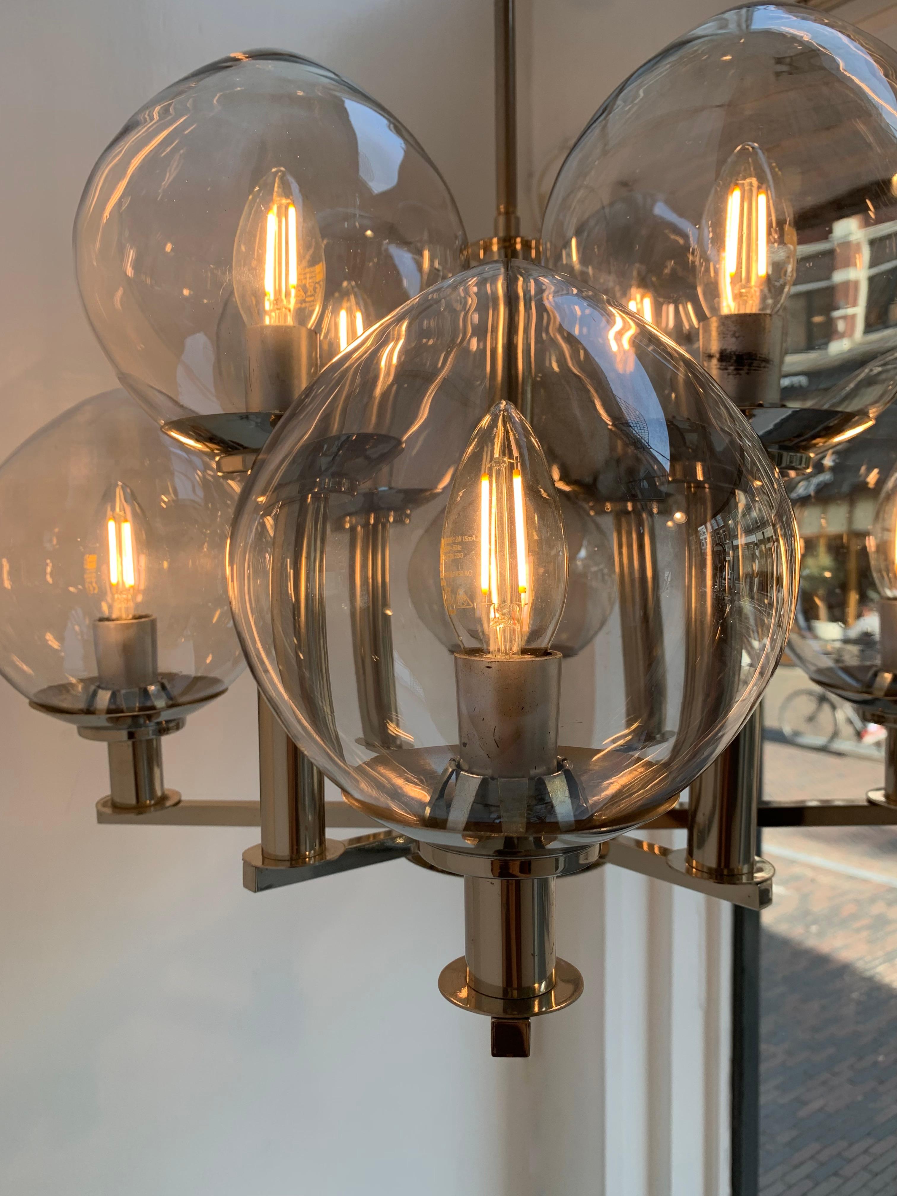 Smoke Grey Mouth Blown Glass Chandelier attr. Hans Agne Jakobsson  In Good Condition For Sale In Utrecht, NL
