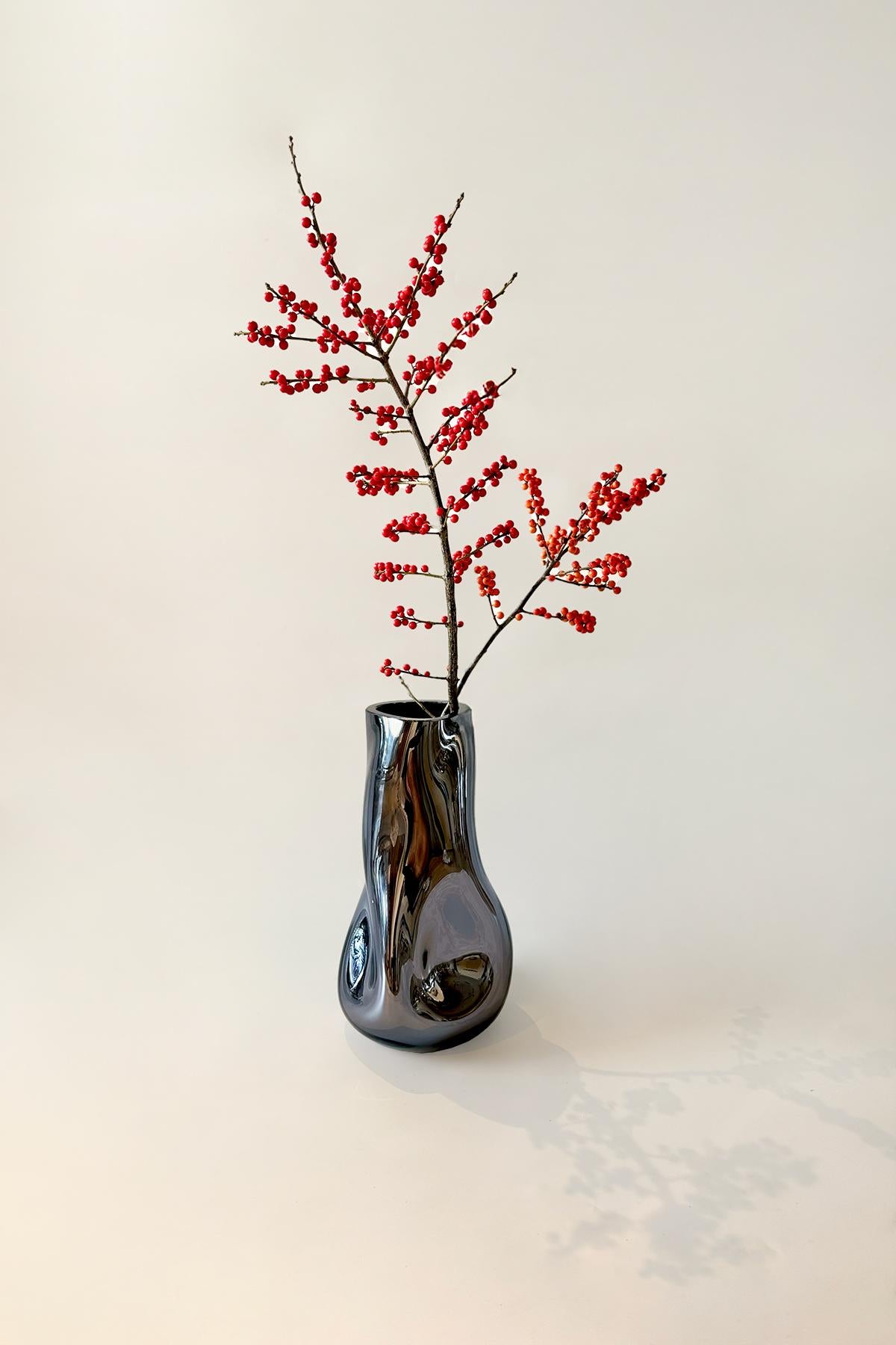 Postmoderno Vaso Smoke Wave di Homa in vendita