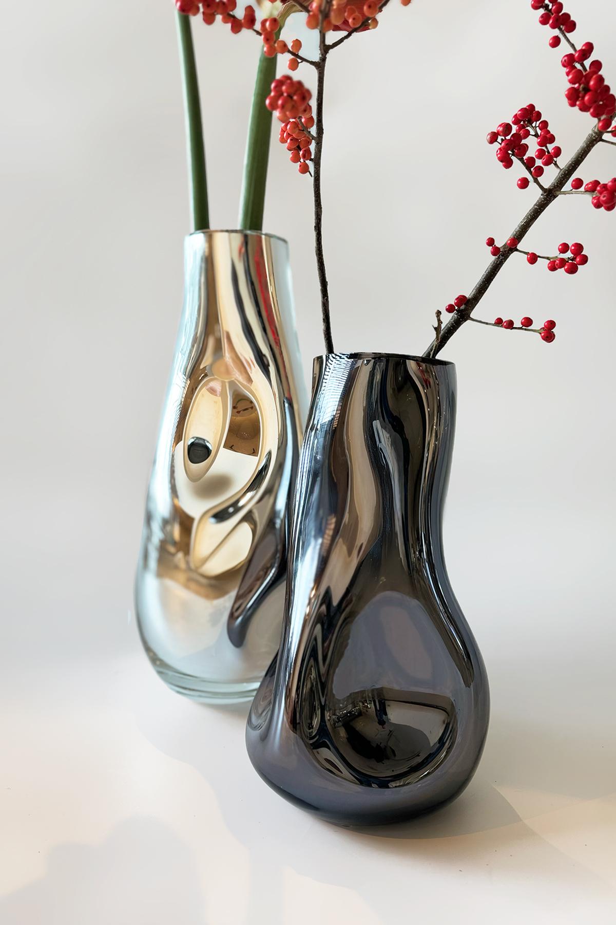 Turco Vaso Smoke Wave di Homa in vendita