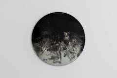 Grande specchio nero fumé di Joel Escalona