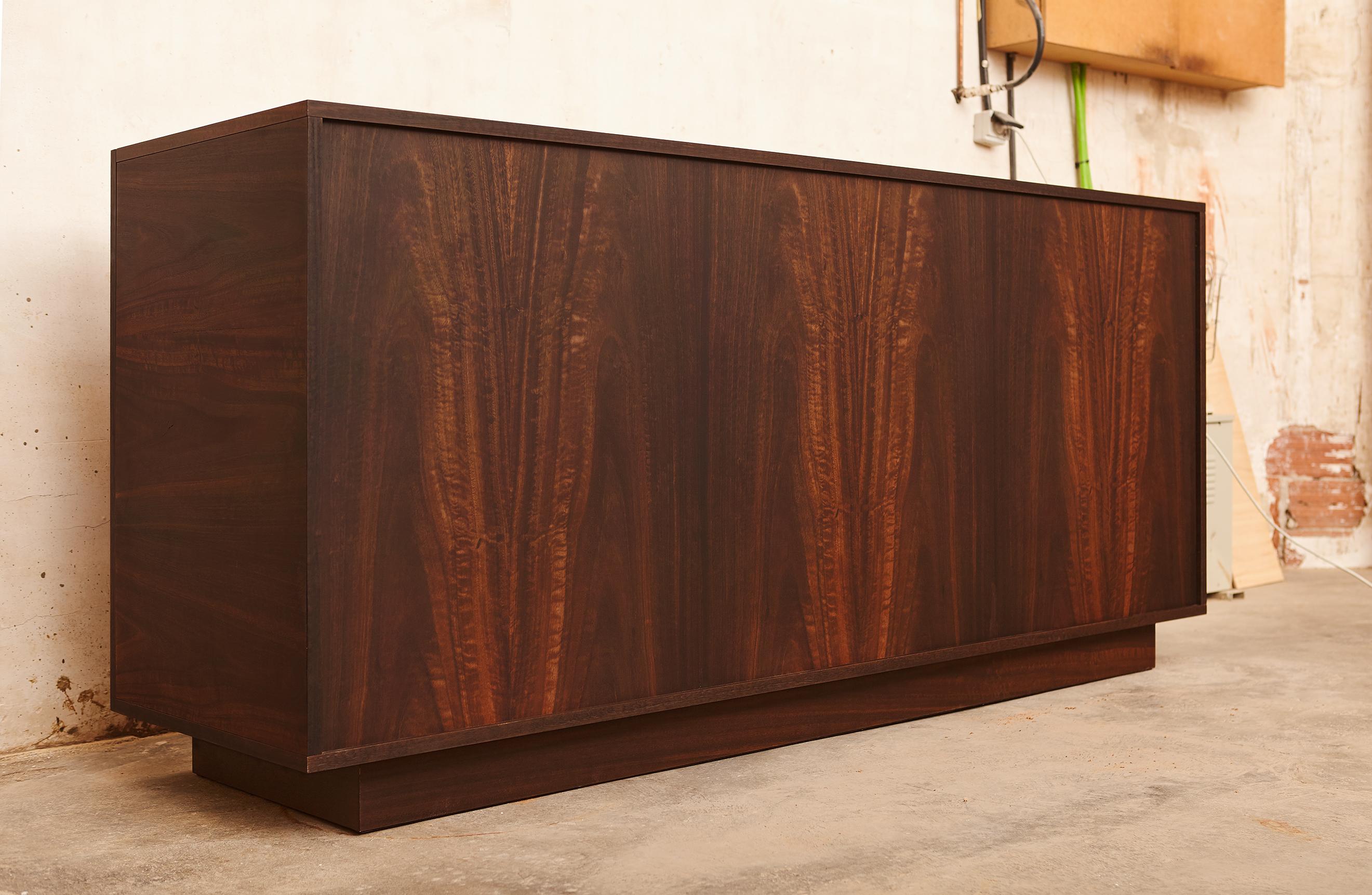 Tramonto Smoked Eucalyptus and Etimoe Wood Sideboard In New Condition For Sale In Barcelona, ES