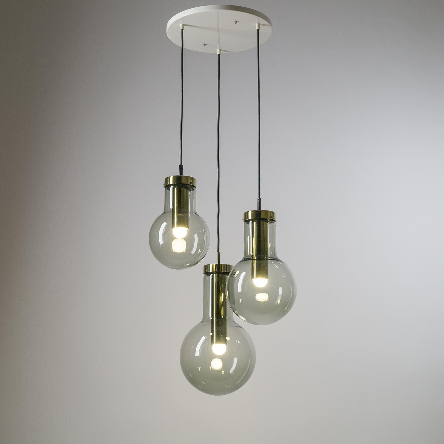 Lampadario in vetro fumé di RAAK, anni '70 in vendita 3