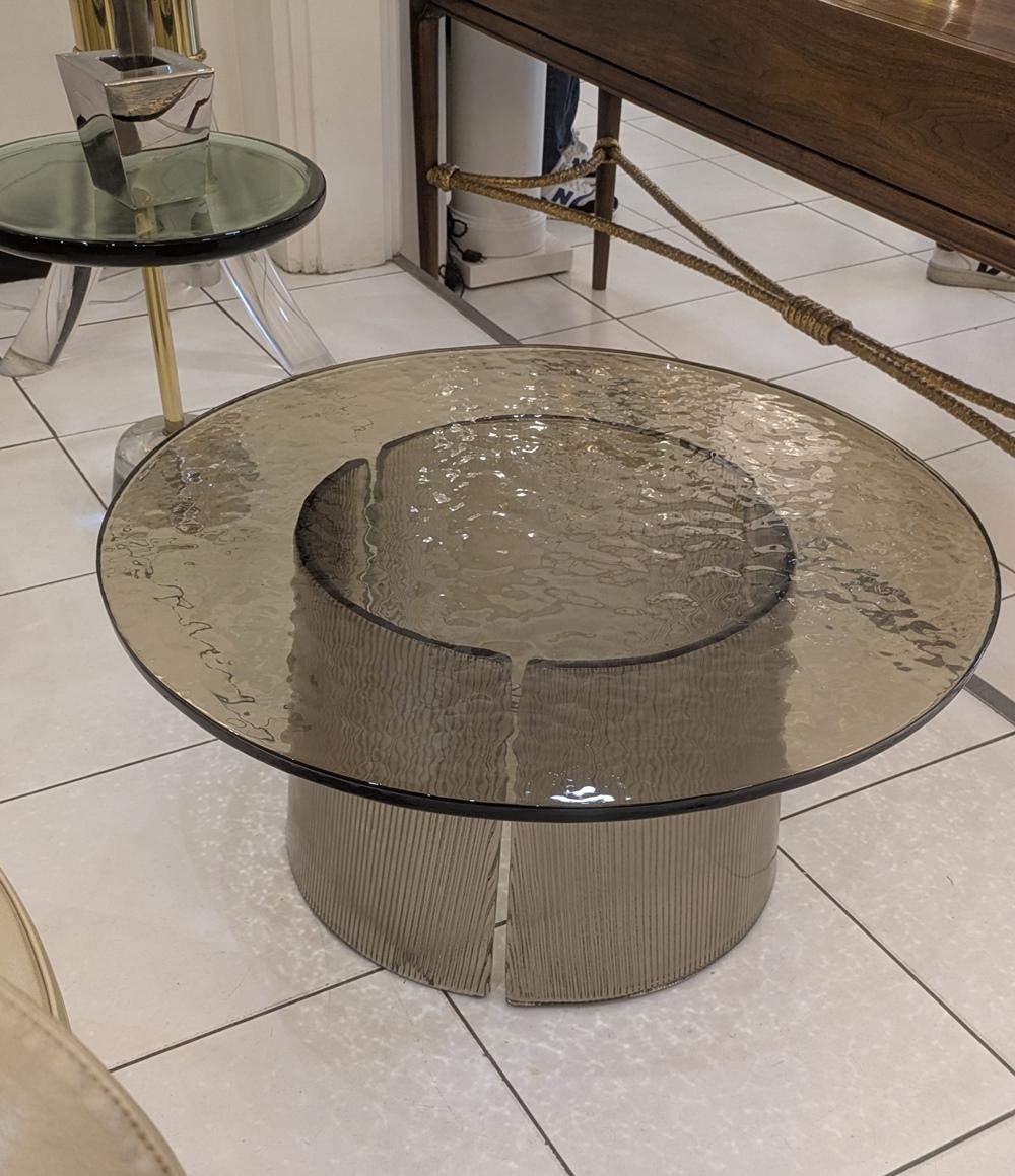 Table à cocktail en verre fumé en vente 4