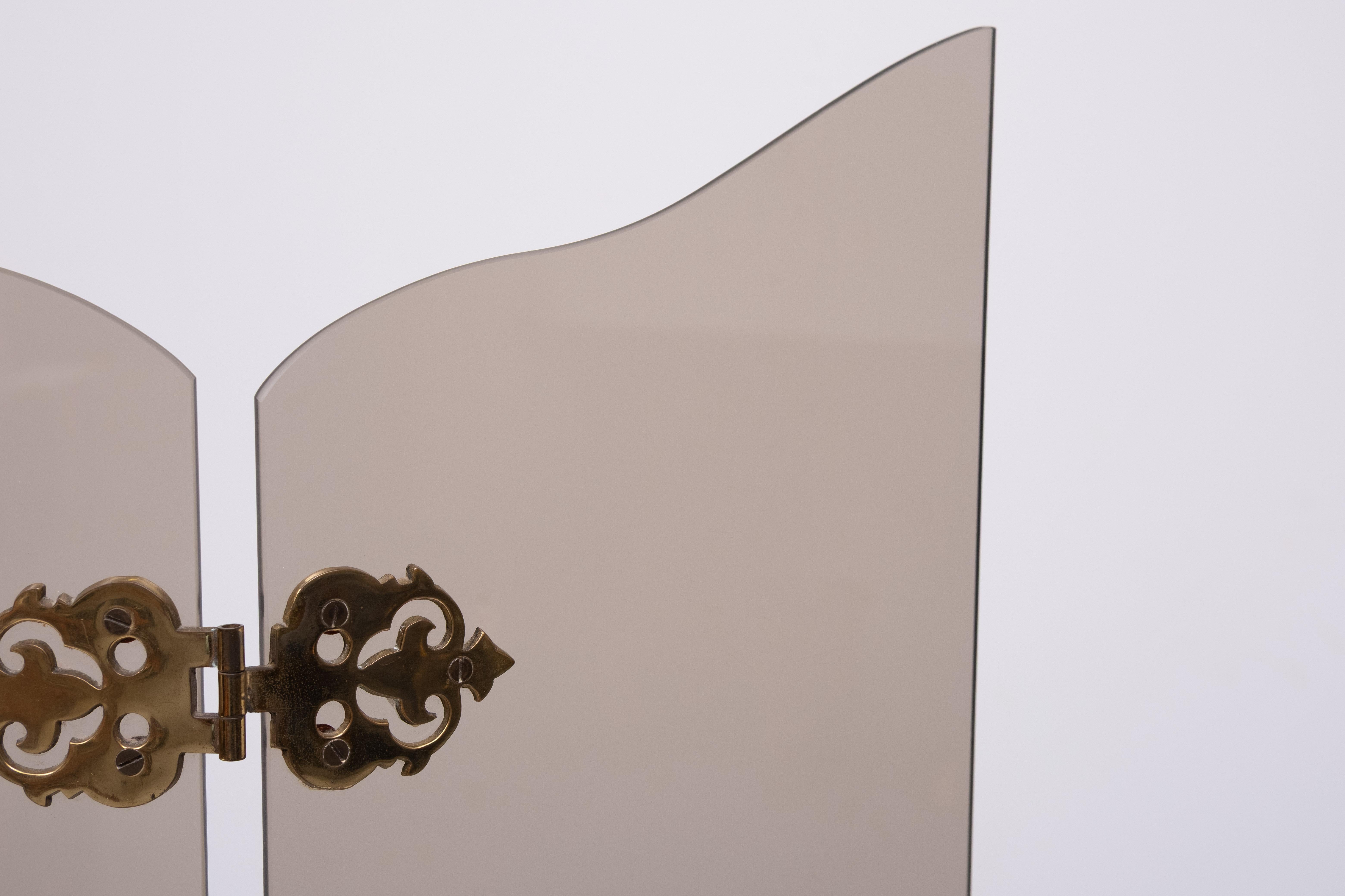 Rauchglas Folding Triptychon Glas Kaminschirm 1950s (Moderne der Mitte des Jahrhunderts) im Angebot