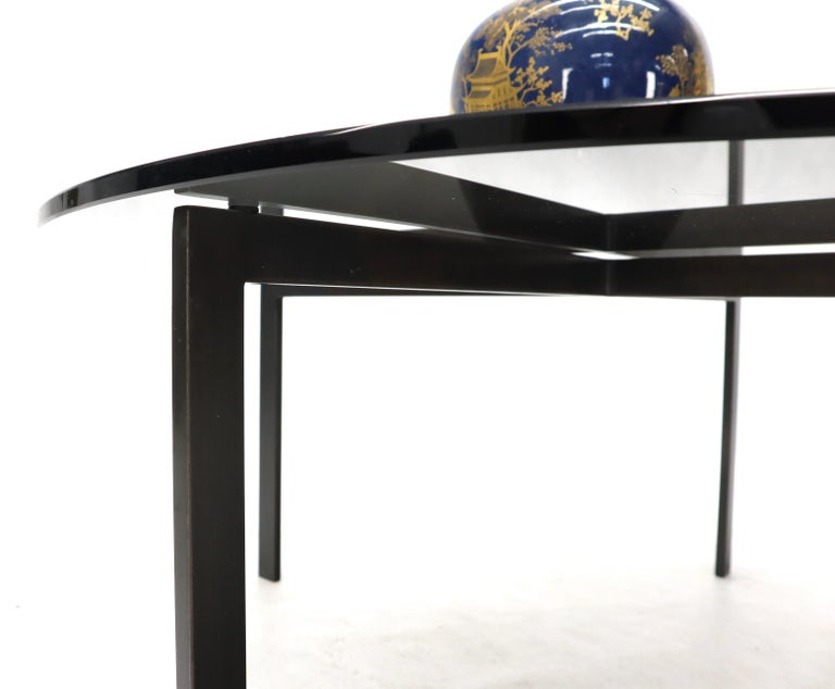 【あーき】X-base Smoked Glass Table Smoked Glass Round Top X-Base Coffee Table For Sale at