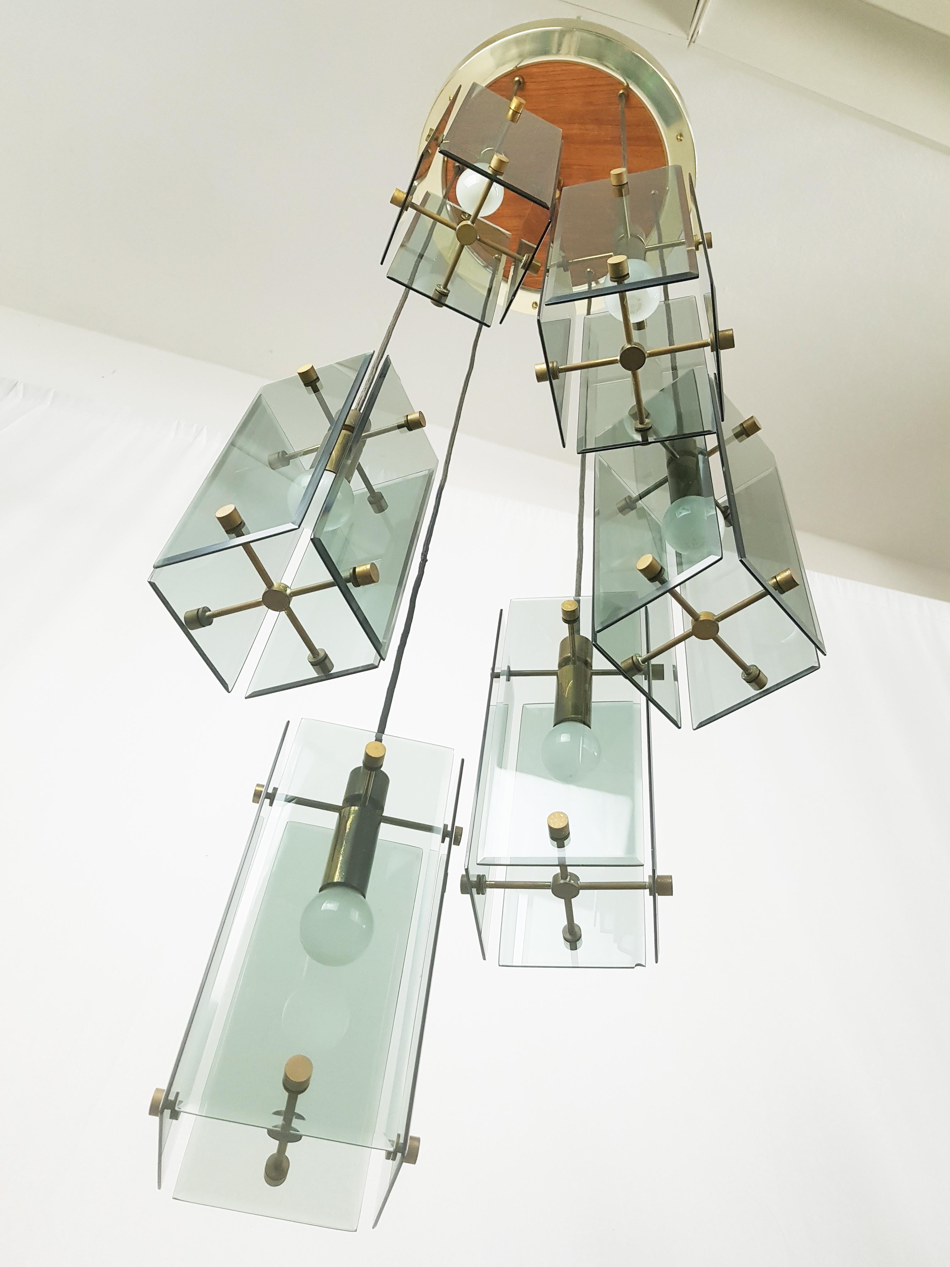 Sex-Leuchten-Anhänger aus Rauchglas, Holz und Messing im Stil von Fontana Arte (Aluminium) im Angebot