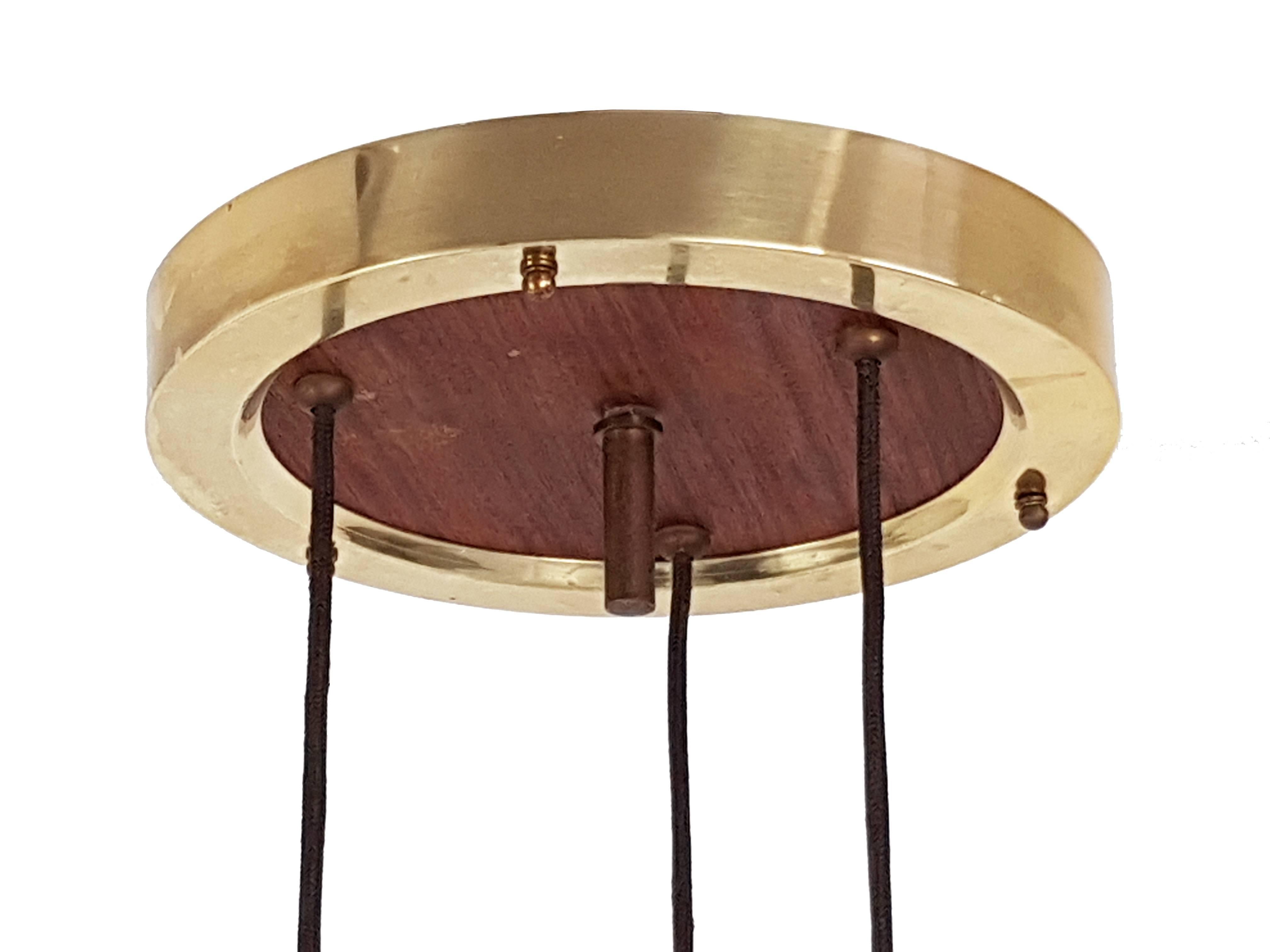 Smoked Glass, Wood and Brass Three-Lights Pendant in the Style of Fontana Arte In Good Condition For Sale In Varese, Lombardia