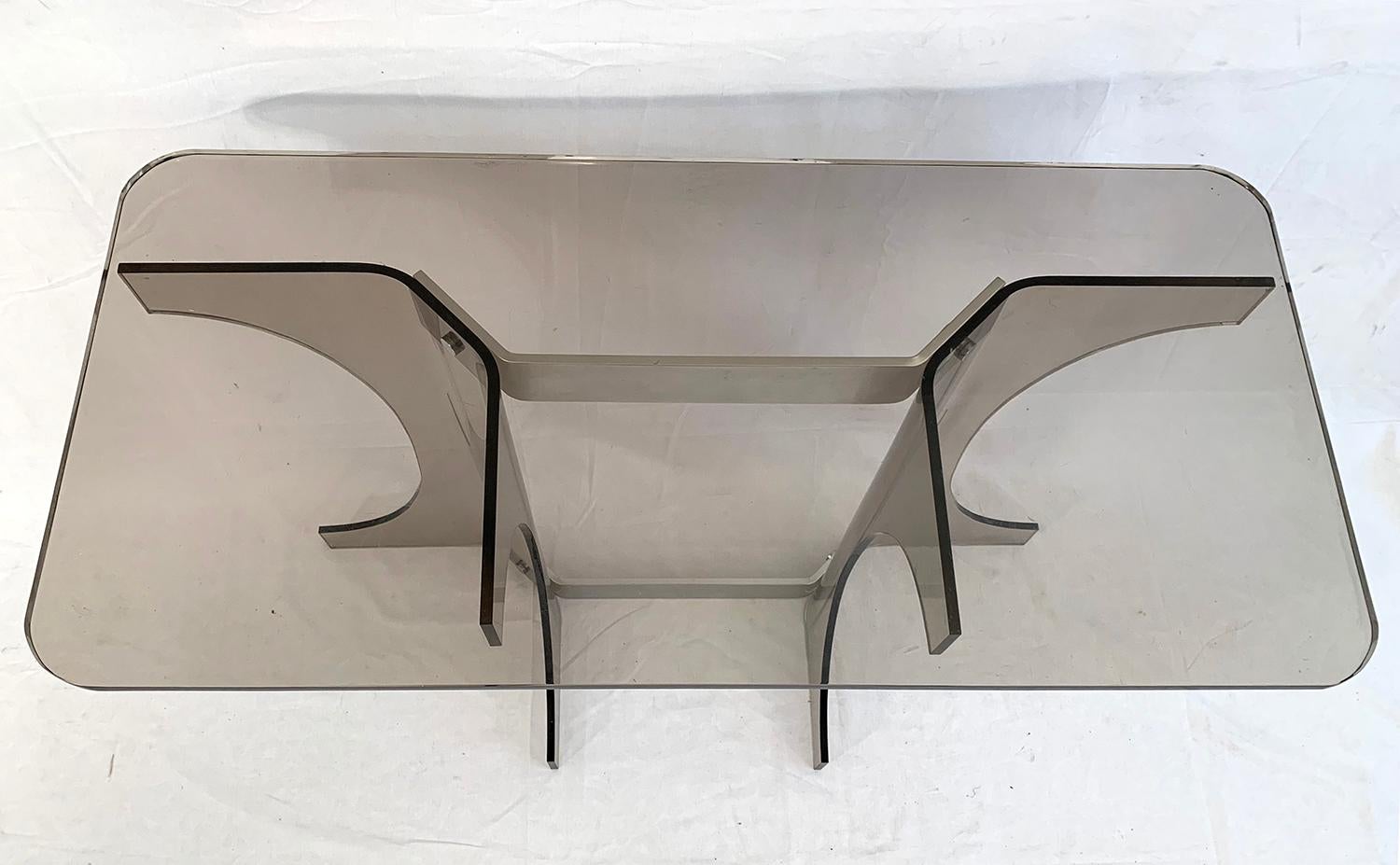Smoked Lucite and Aluminum Console, 1970s In Good Condition For Sale In Brussels, Brussels