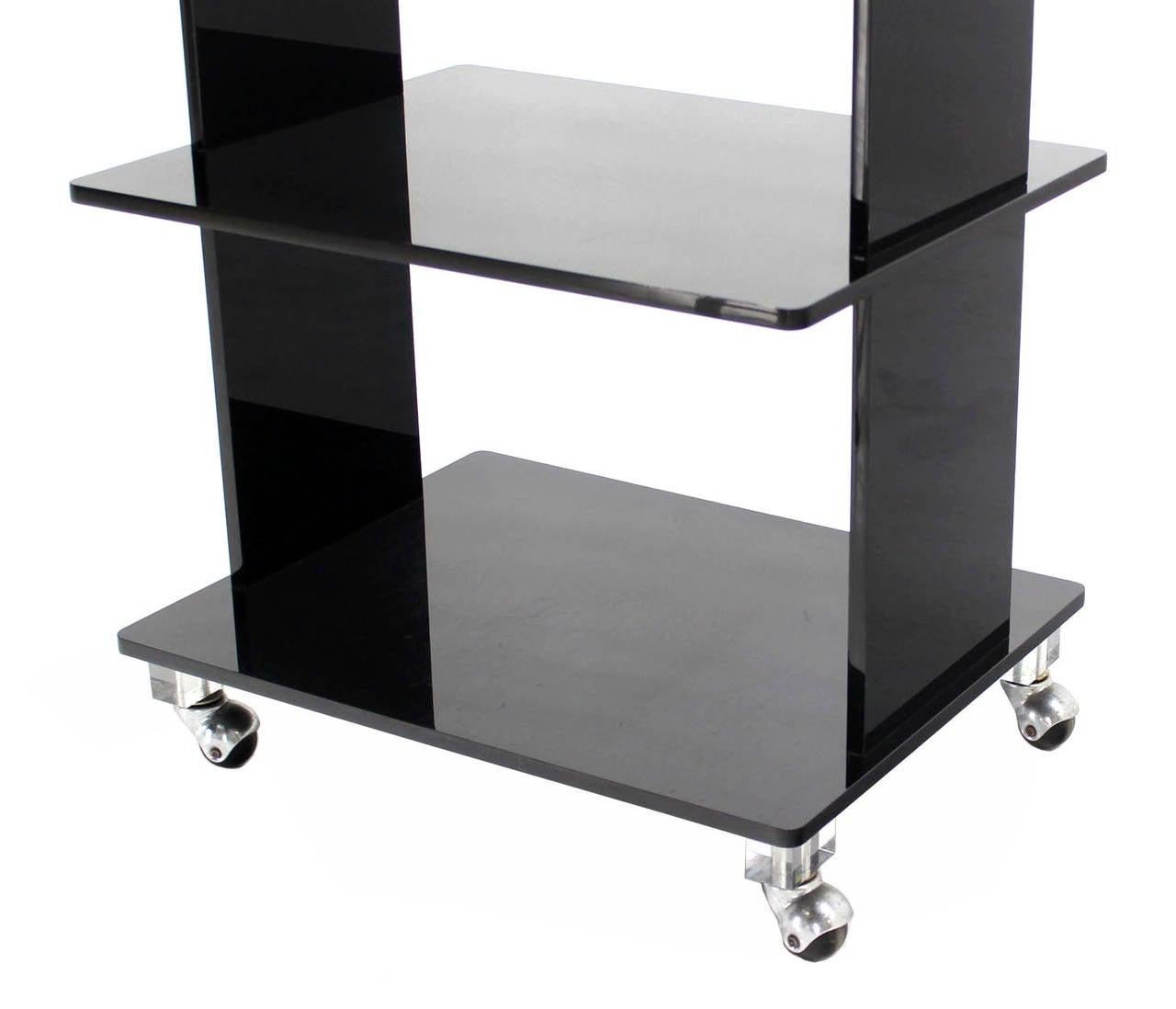 Smoked Lucite Rolling 3 Level Tier Cart Serving Side End  Table Stand on Wheels  In Good Condition For Sale In Rockaway, NJ