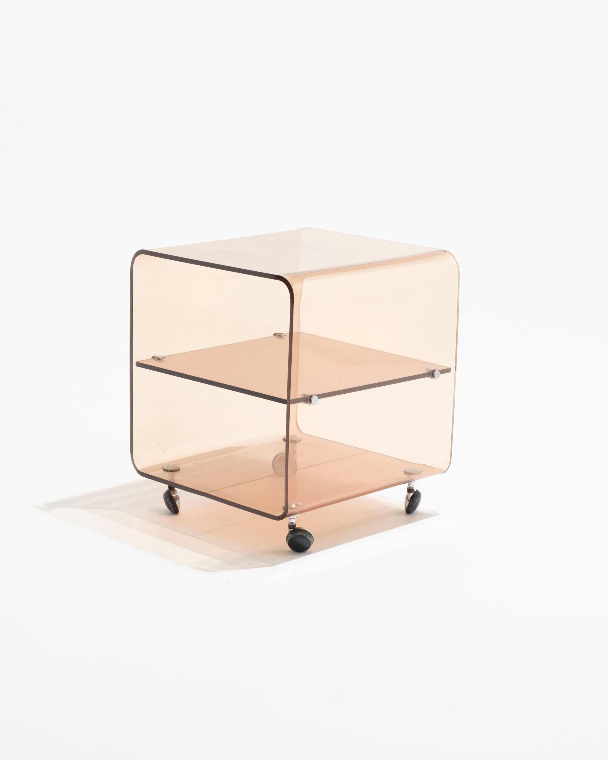 Table d'appoint roulante en plexiglas fumé, Michel Dumas, 1970 Bon état - En vente à PARIS, FR