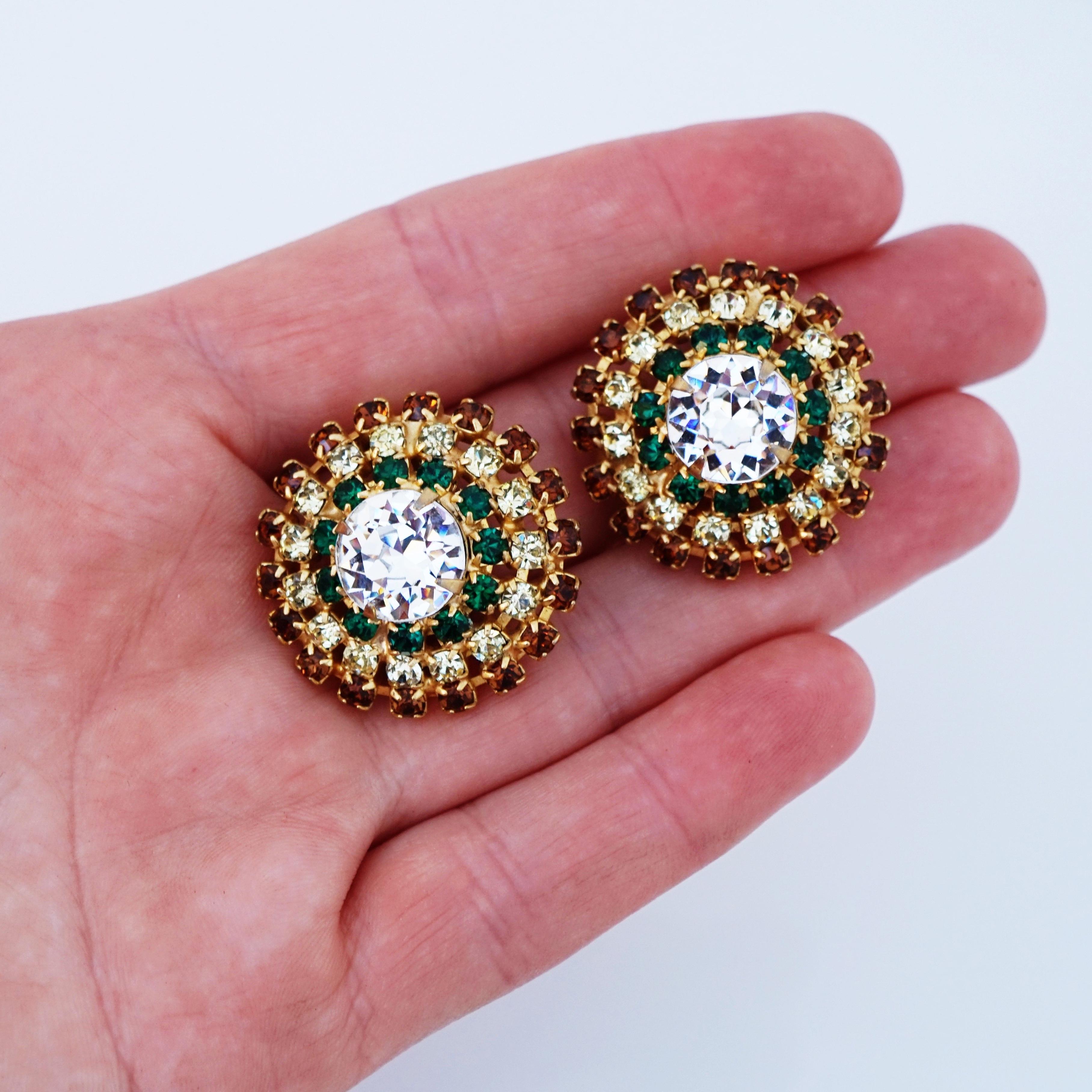 Smoked Topaz and Emerald Rhinestone Dome Earrings By Hobé, 1960s For Sale 1