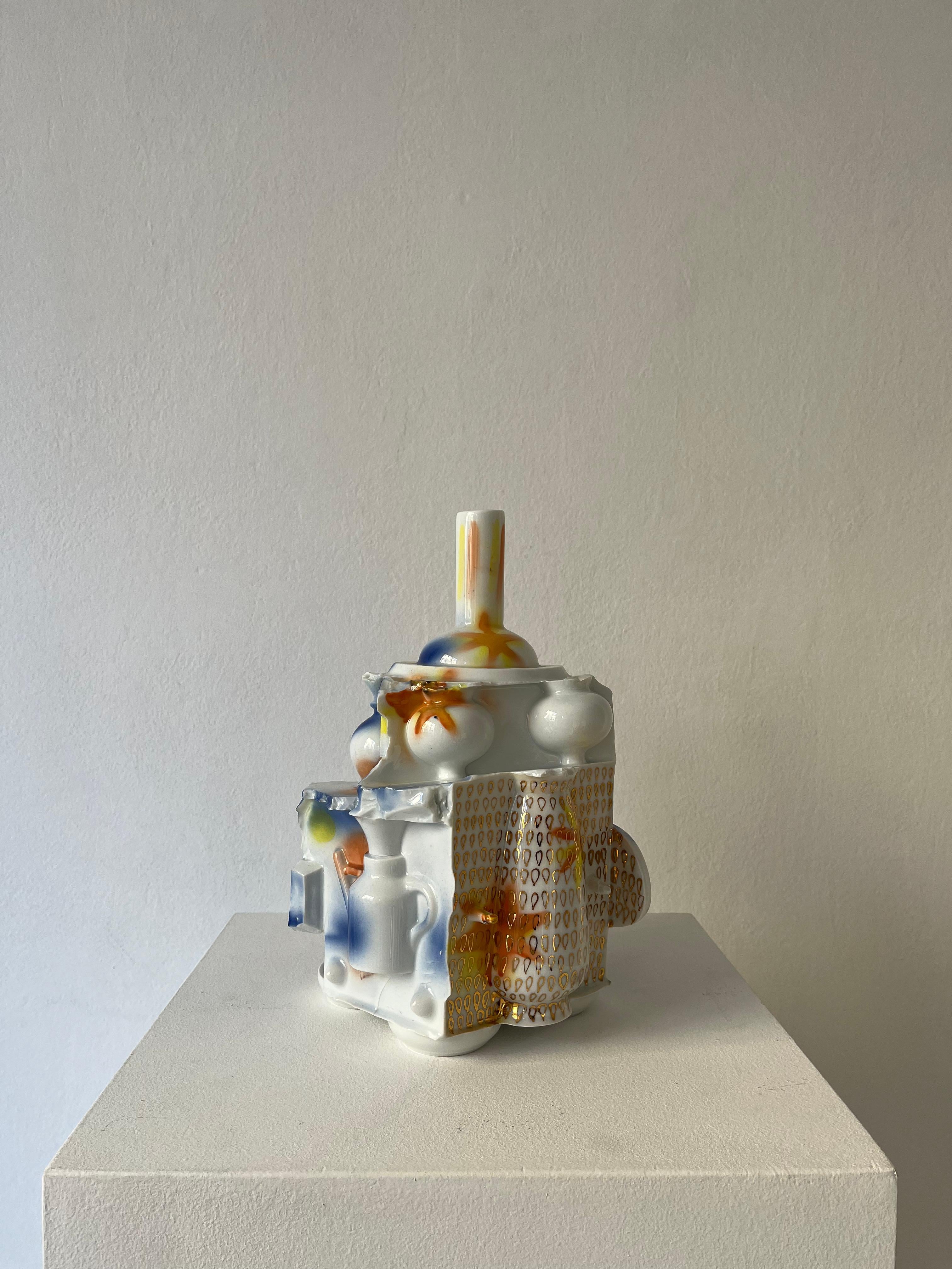XXIe siècle et contemporain Vase en porcelaine émaillée décoré « Smoker », pièce unique en vente