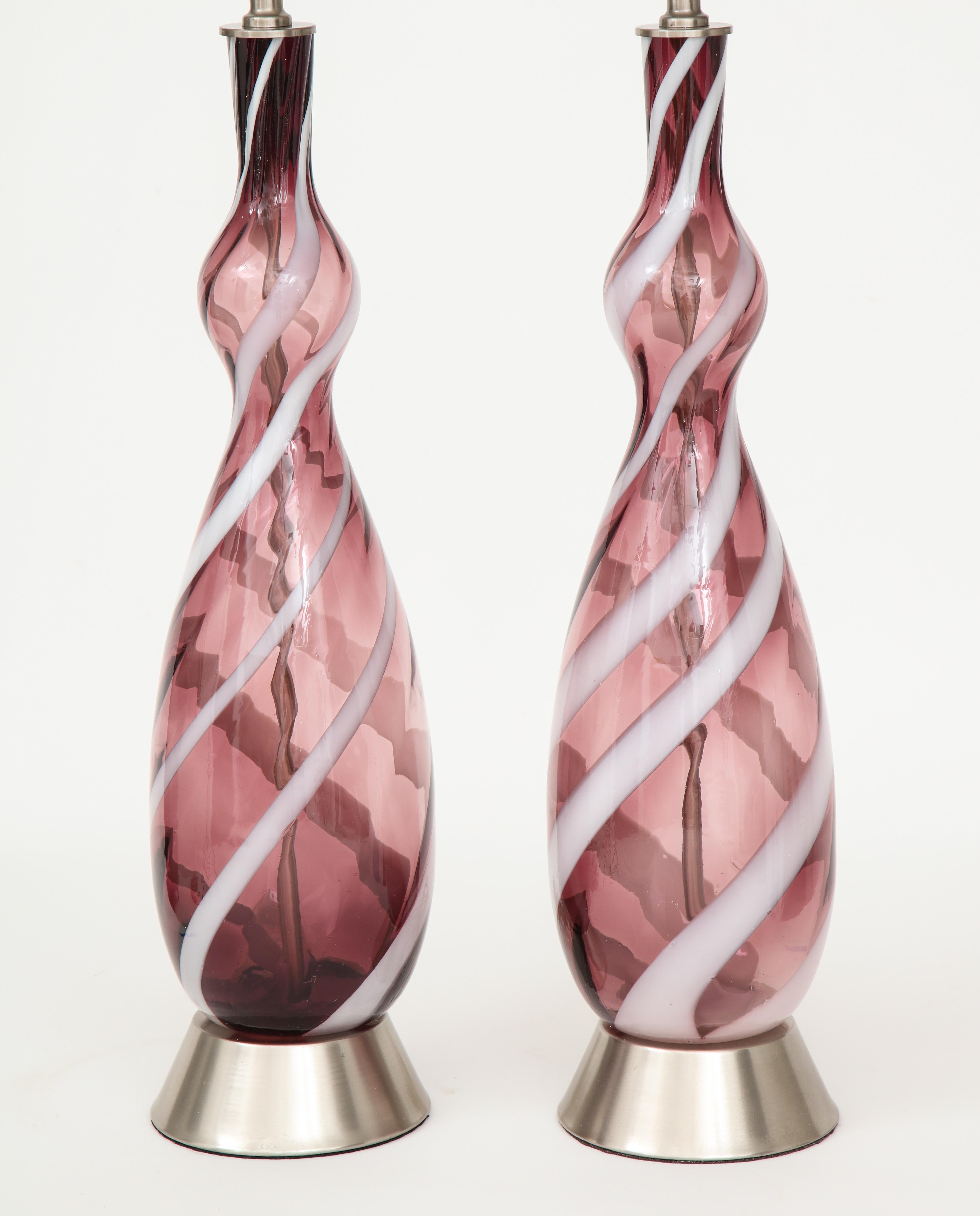italien Lampes en verre Murano à l'améthyste en vente