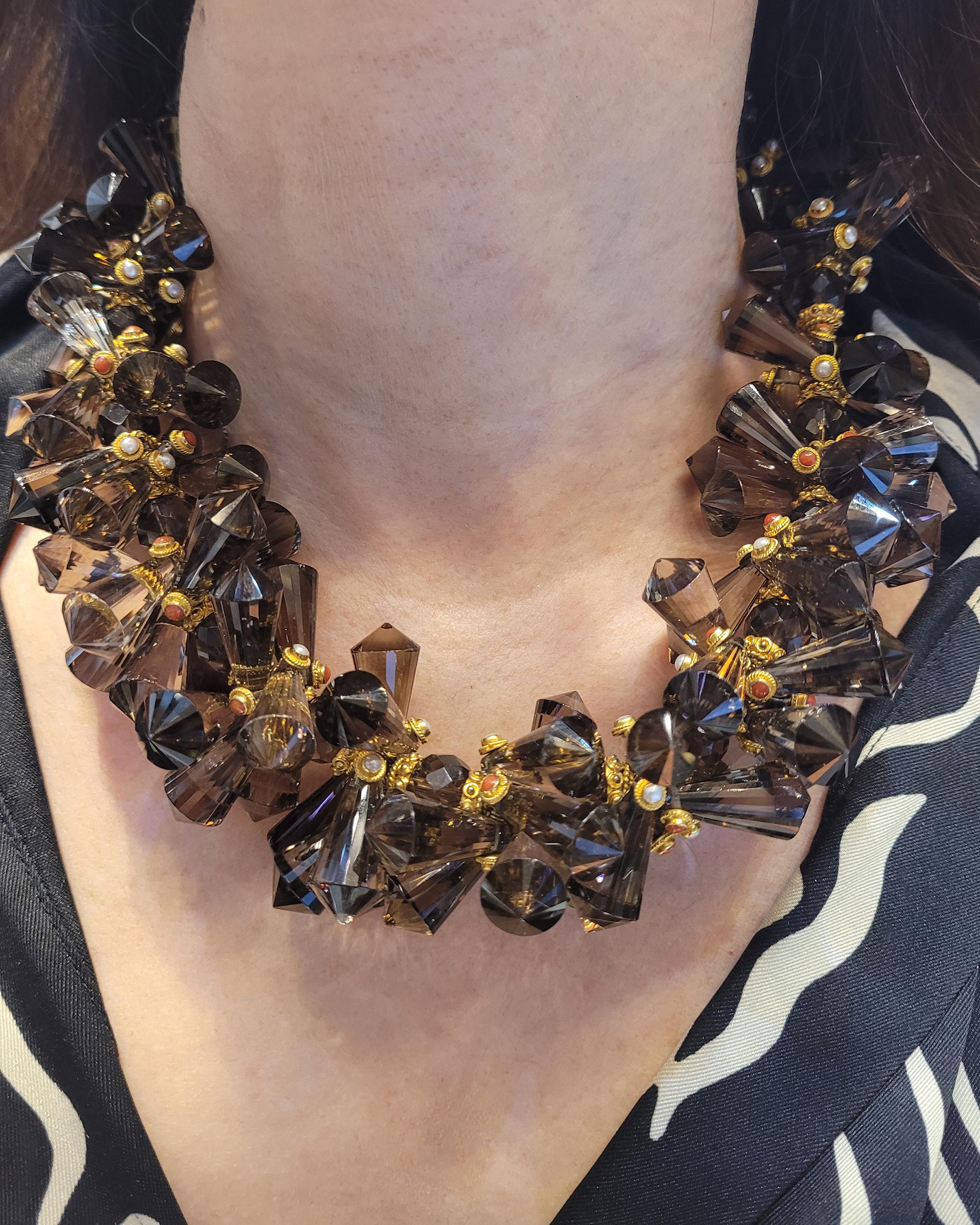 Smokey Topaz Beaded Necklace in 22kt Gold In New Condition For Sale In New York, NY