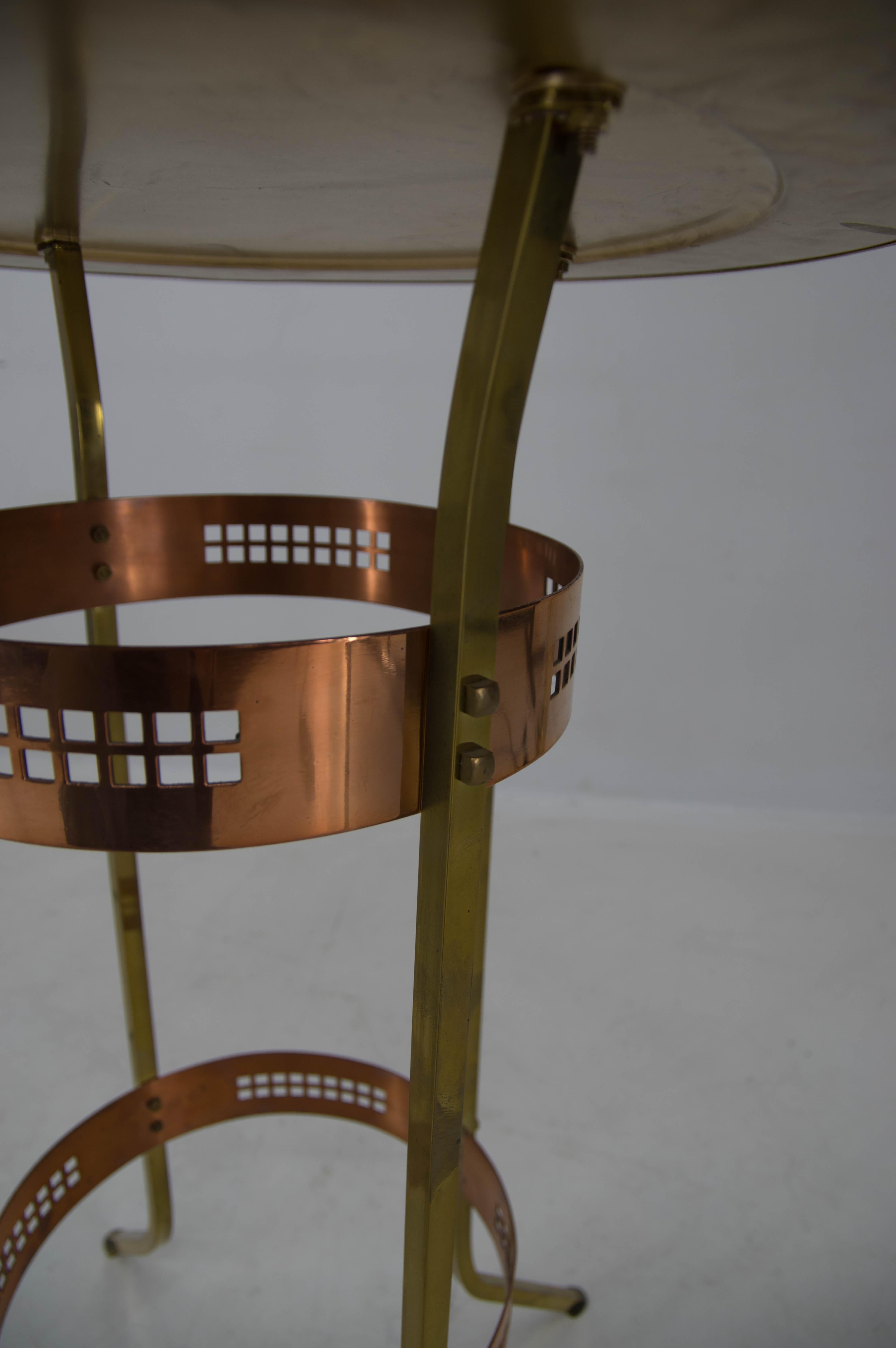 Brass and Copper Table with Lamp Attributed to Josef Hoffmann, 1900s For Sale 3