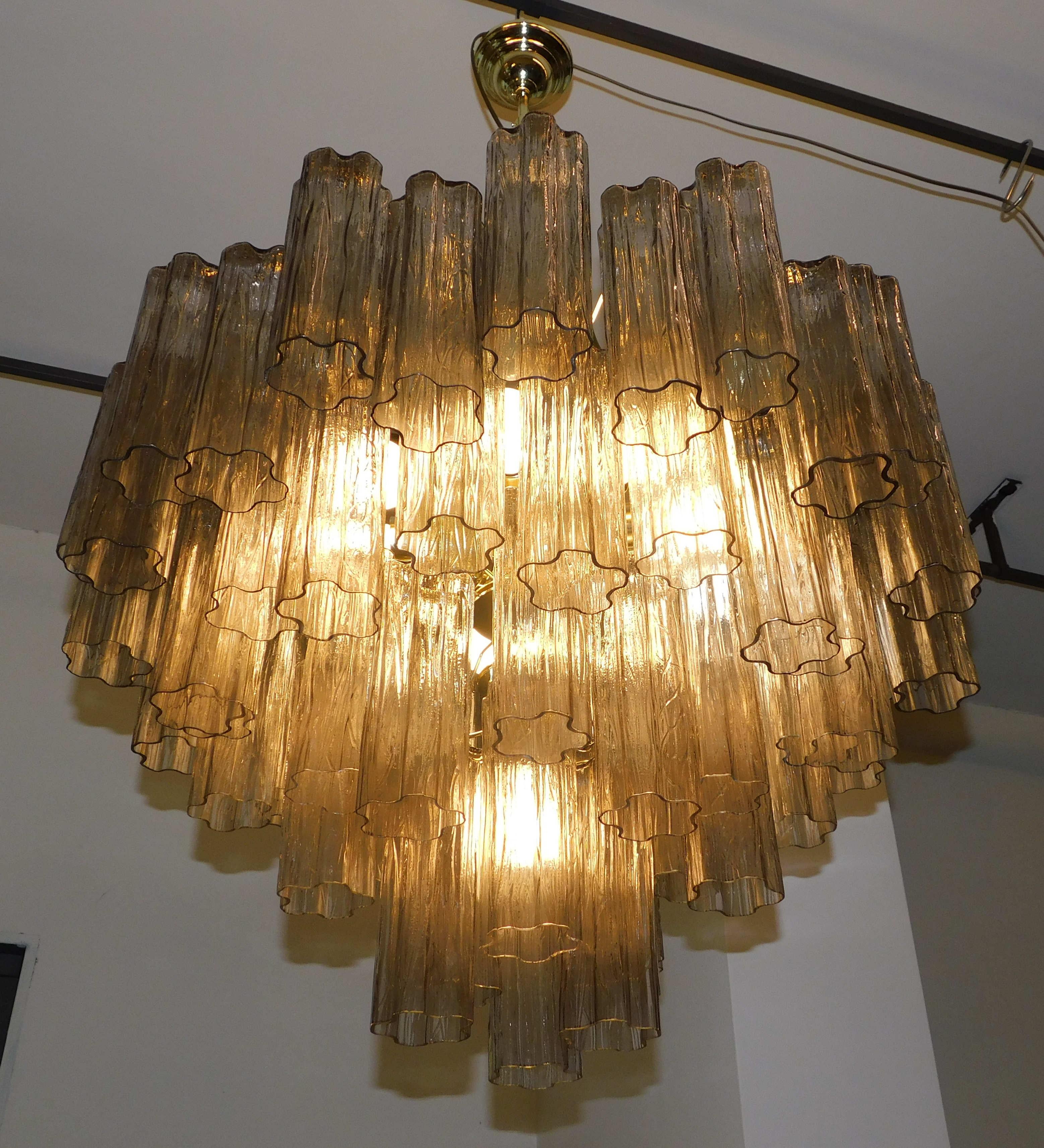 XXI secolo e contemporaneo Lampadario Tronchi di Murano marrone fumé di Fabio LTD in vendita