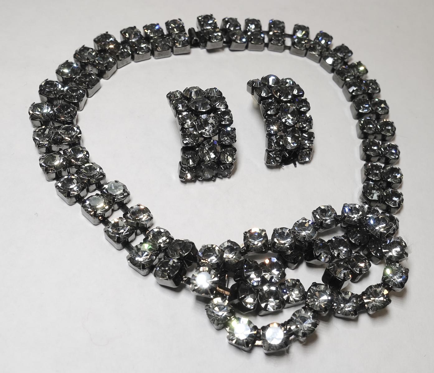 Smoky Crystals Necklace & Earrings In Excellent Condition For Sale In New York, NY