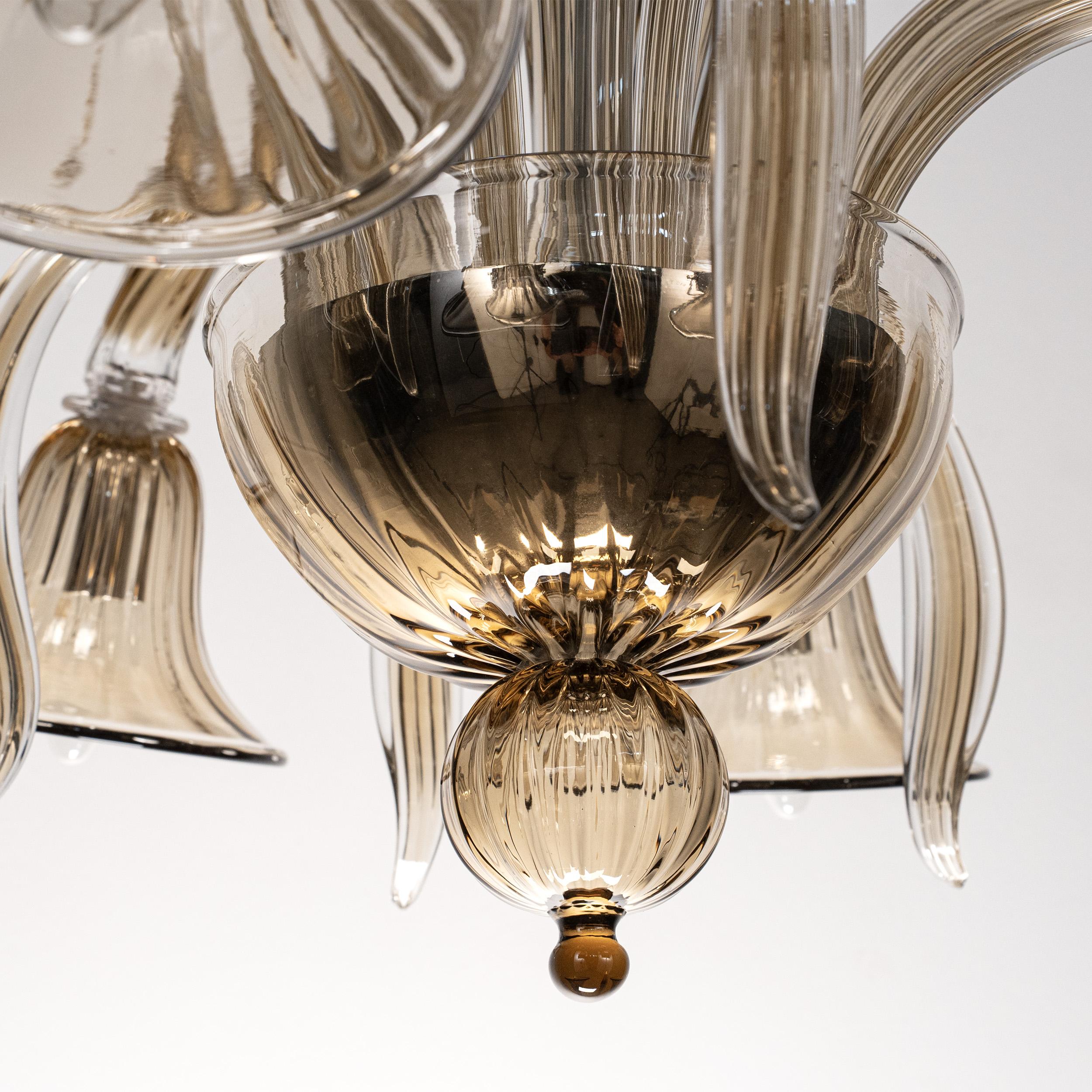 Brass Smoky Murano glass chandelier 6 lights, handmade Vintage Made in Italy in stock For Sale