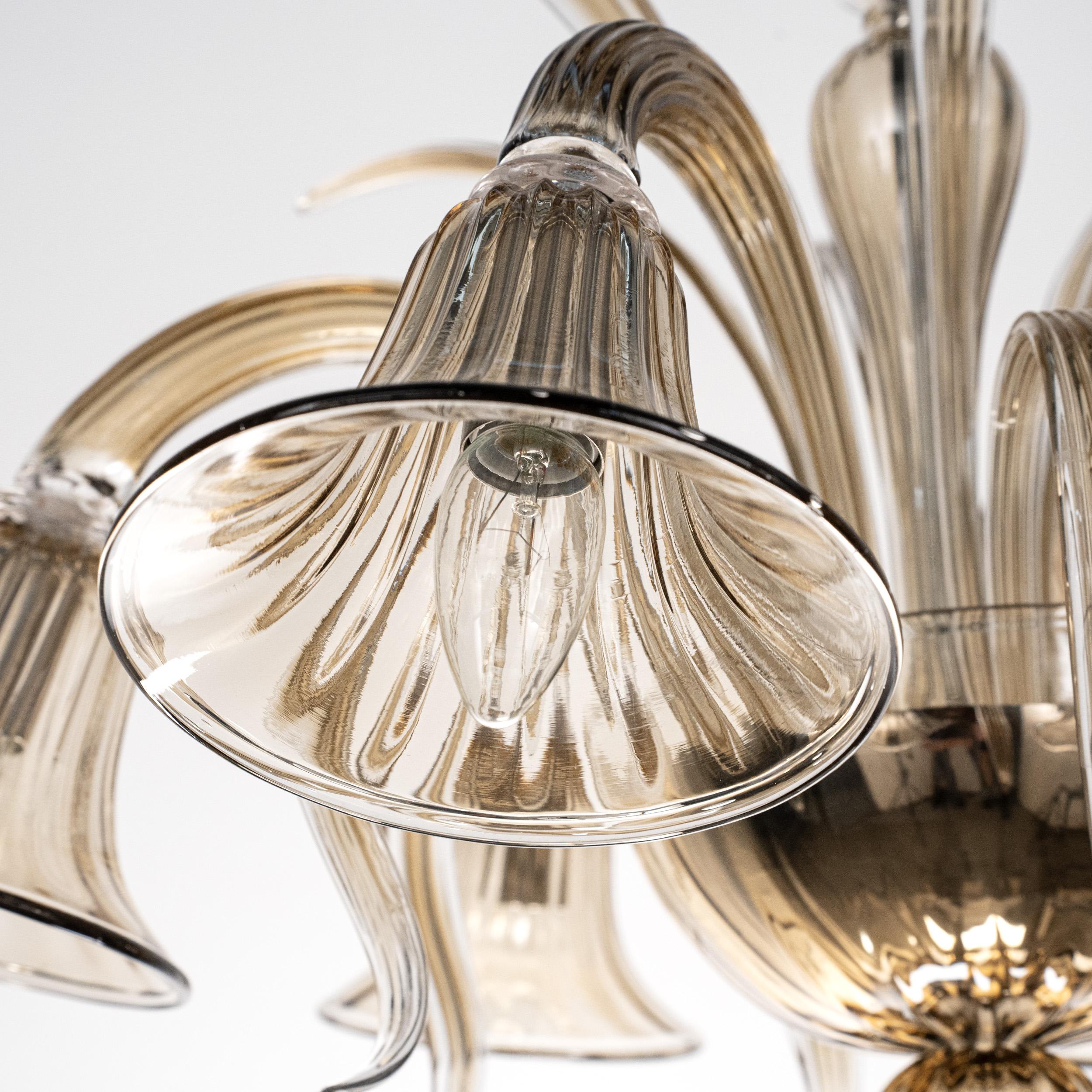 Smoky Murano glass chandelier 6 lights, handmade Vintage Made in Italy in stock For Sale 2