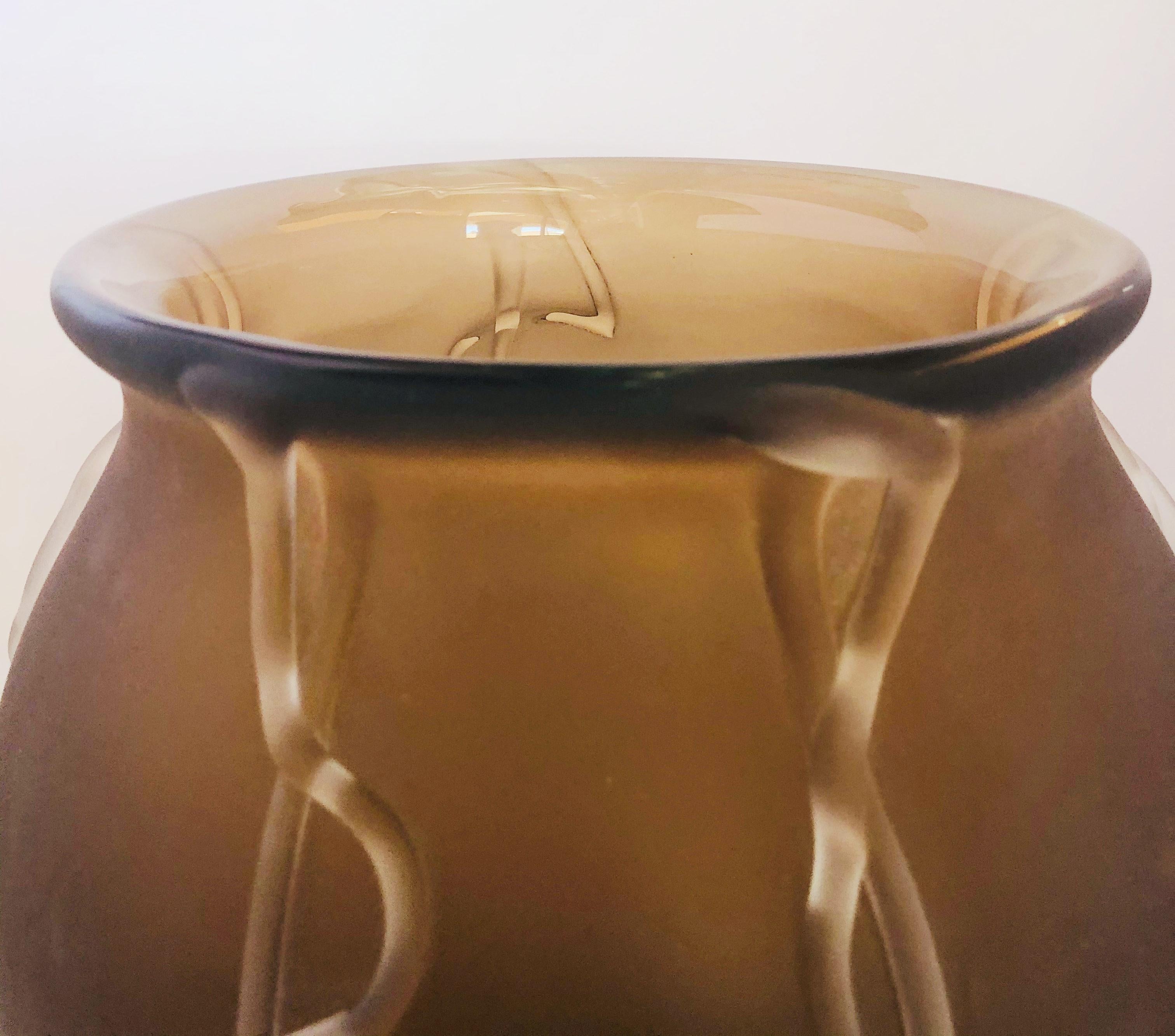 Smoky Murano Vase In Good Condition In Los Angeles, CA