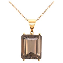Smoky Quartz and 18k Yellow Gold Pendant (P12228n) Smoky Quartz and 18k Yellow Gold Pendant (P12228n)