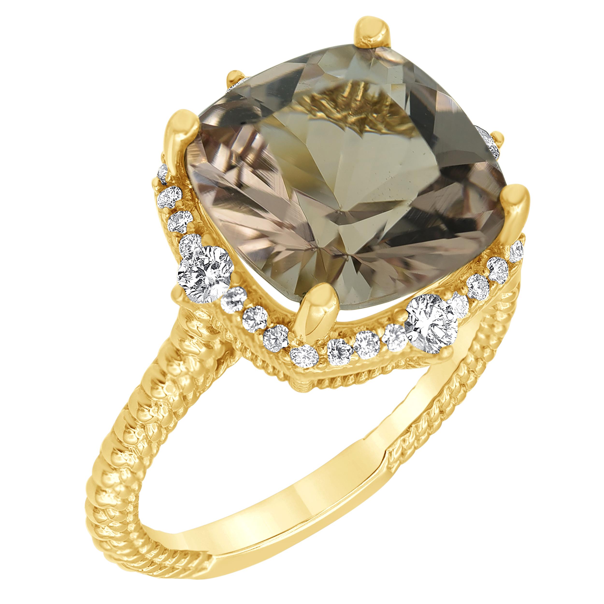 Modern Smoky Quartz with 0.40 Carat Accent Diamond Prong Set 14K Yellow Gold Ring For Sale