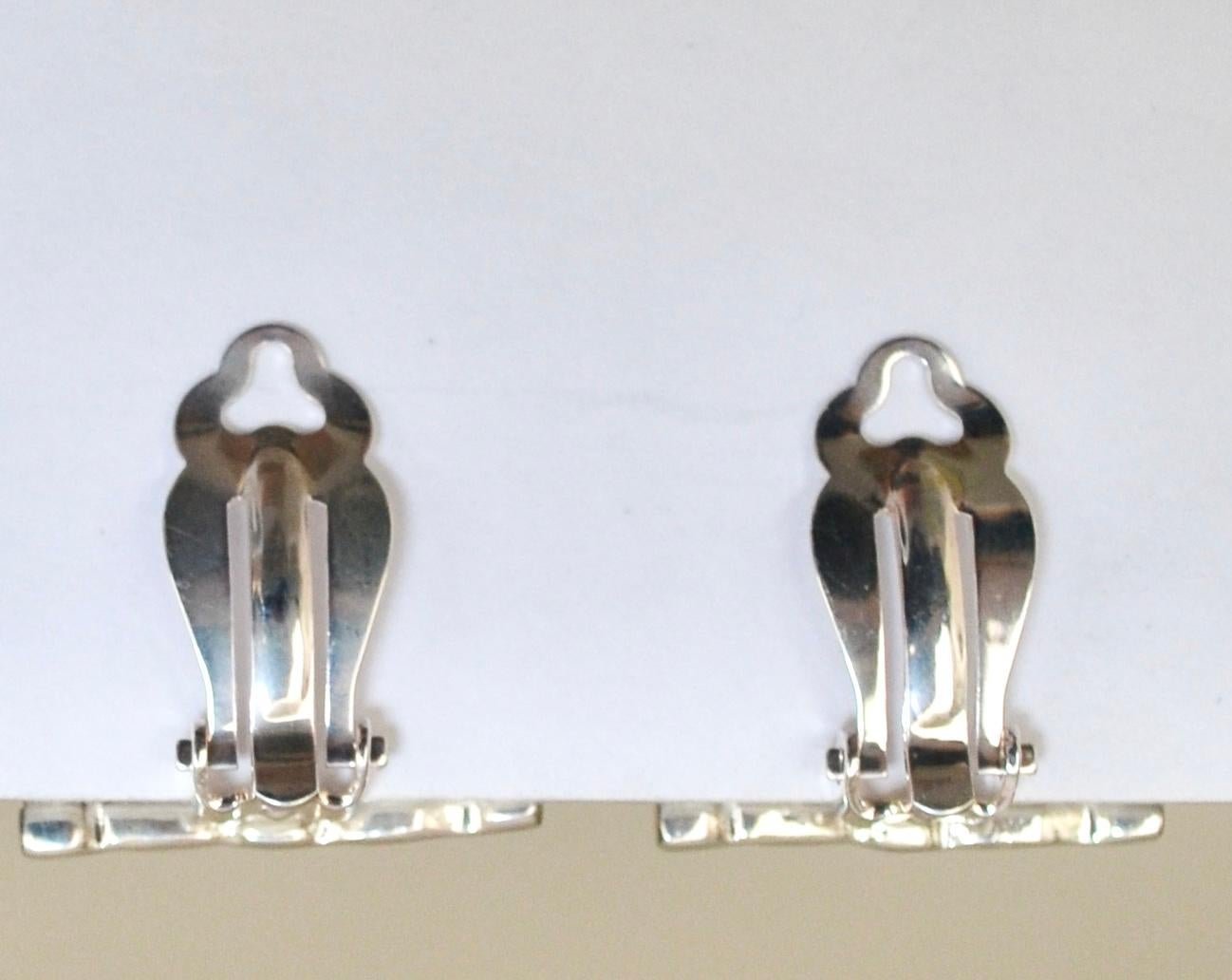 Smoky Rock Crystal and Silver Clip Earrings In New Condition For Sale In Virginia Beach, VA