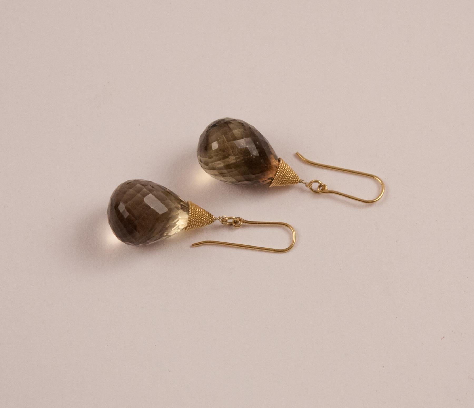Contemporary Smoky Topaz 18 Karat Gold Drop Earrings