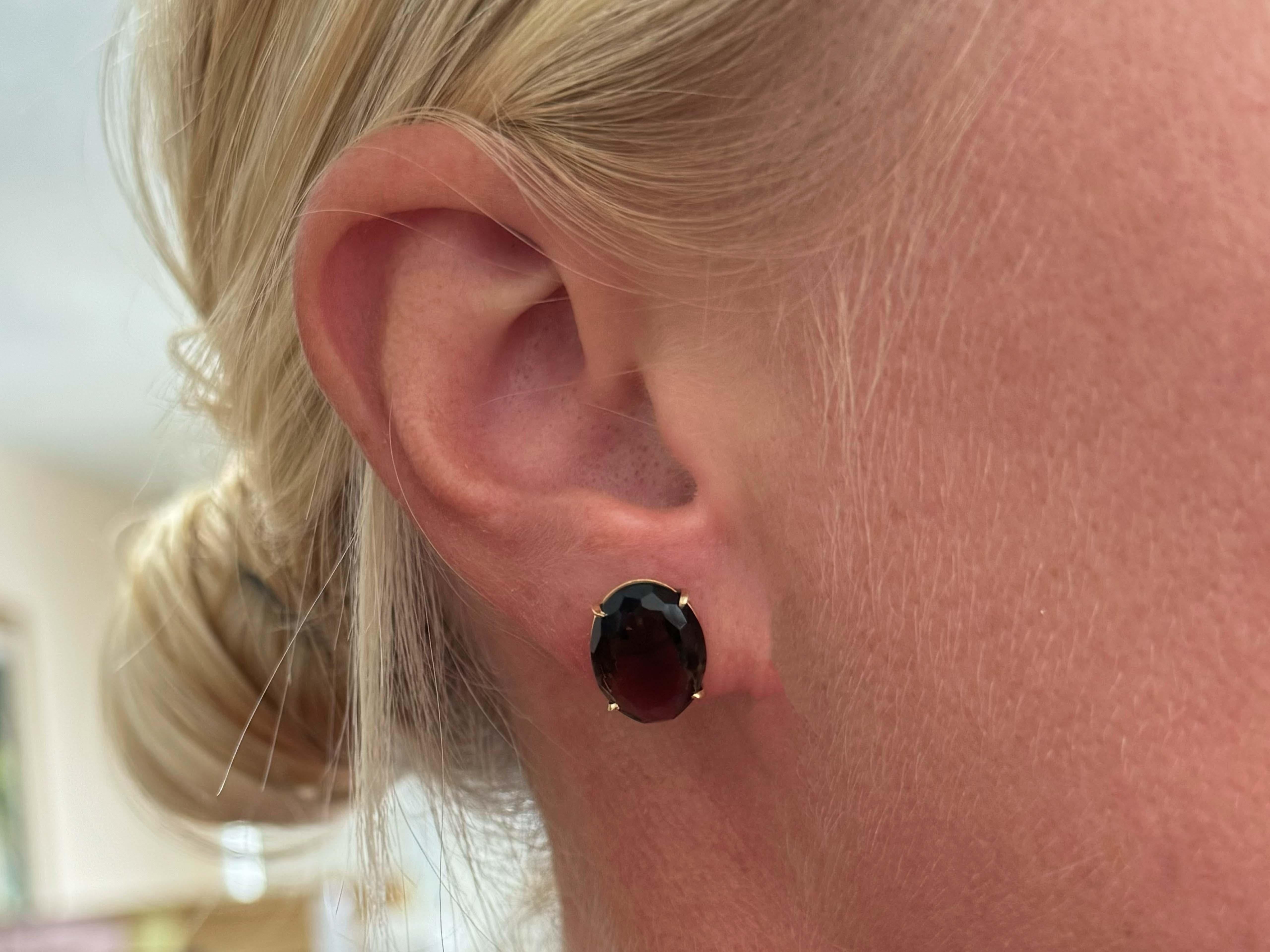 Earrings Specifications:

Metal: 14K Yellow Gold

Total Weight: 3.0 Grams

Gemstone: Smoky Topaz

Topaz Measurements: ~13.5 mm x 10.3 mm x 6 mm
v
Stamped: 