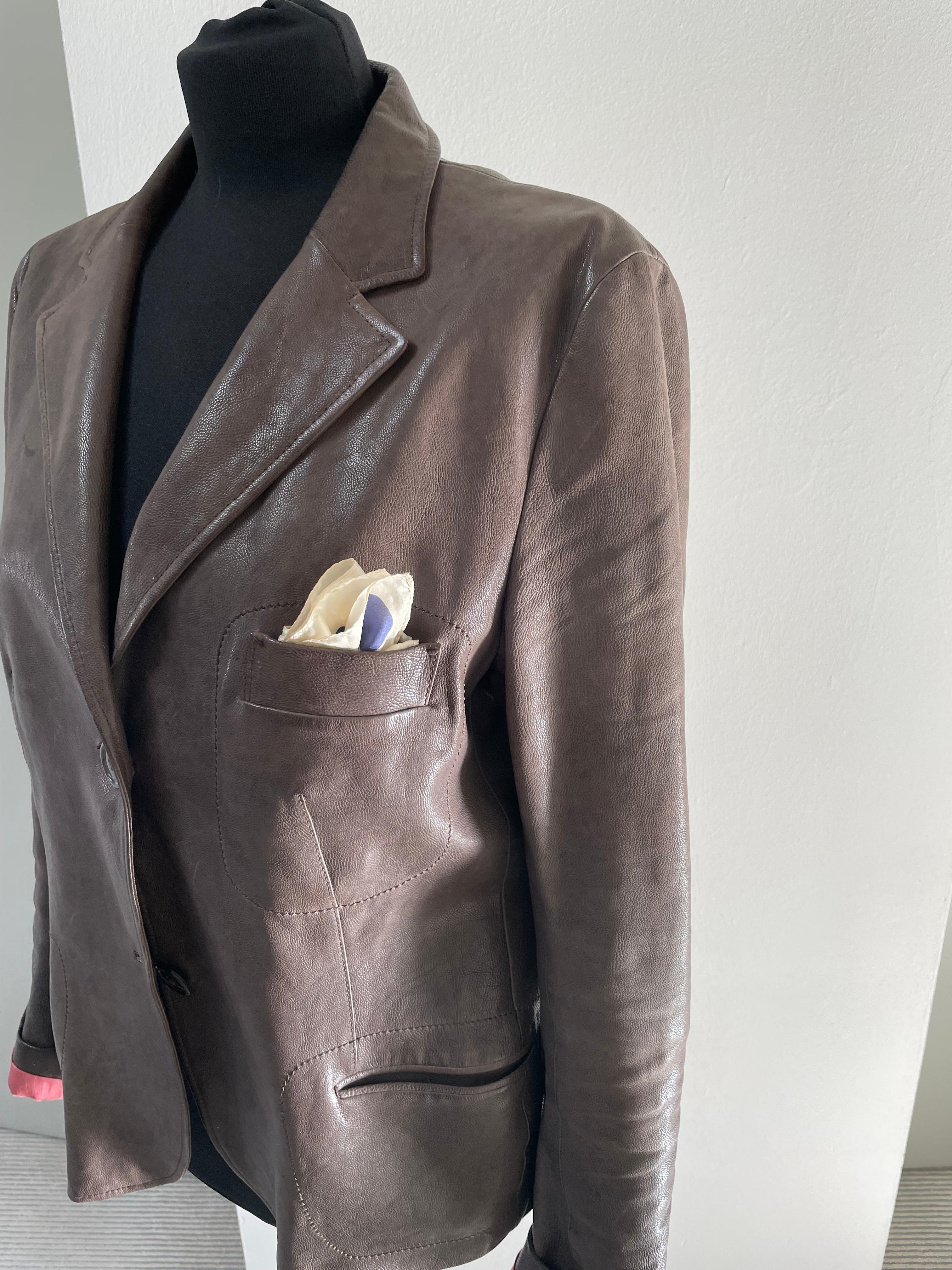  Smooth Leather Blazer by Jil Sander brown, pink lining size 44 In Good Condition For Sale In Stuttgart, DE
