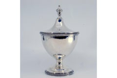 Smooth silver bonbon jar w/ pearls on the rim & base, w/ application on the lid