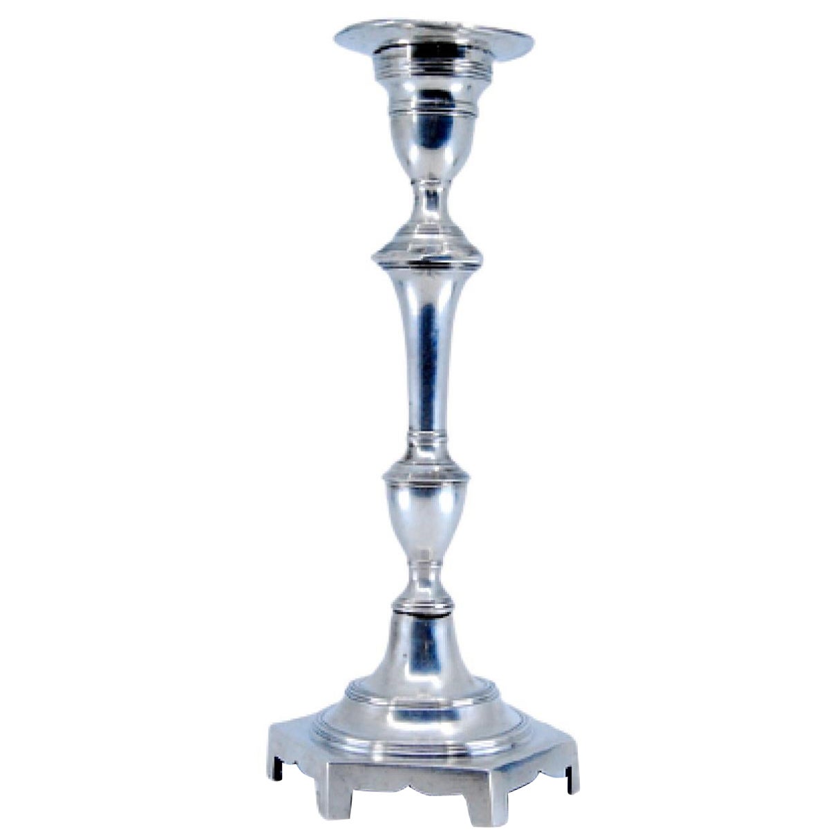 Smooth silver candlestick with turned shaft on hexagonal base