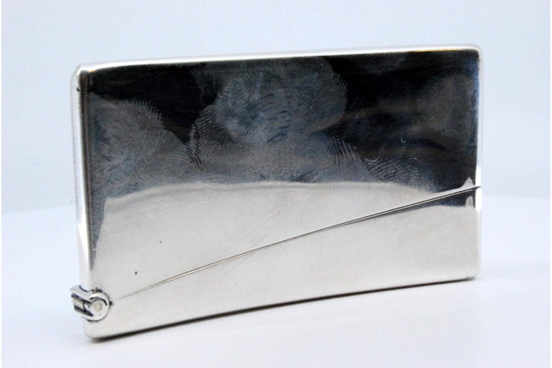 Smooth silver cardboard box with a curved shape For Sale 3