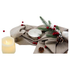 Smooth silver circular box with crown engraved on the removable lid Smooth silver circular box with crown engraved on the removable lid